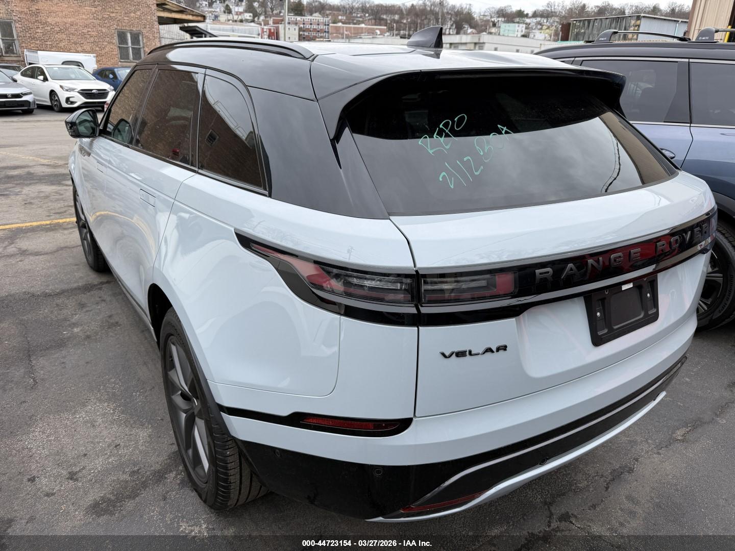 LAND ROVER image 3