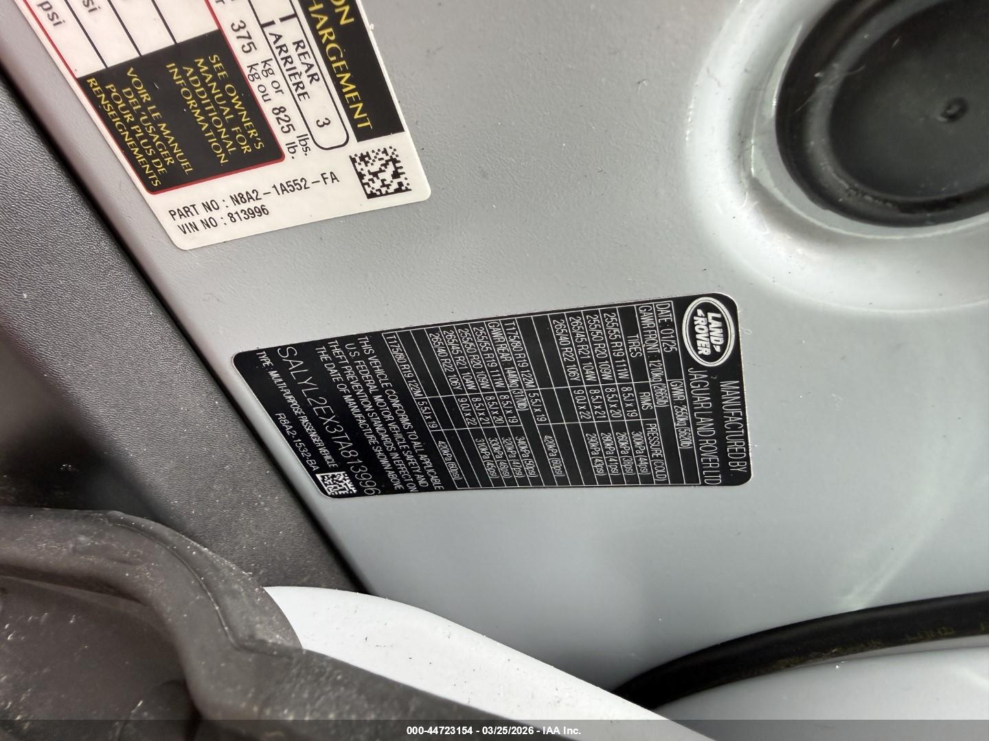 LAND ROVER image 9