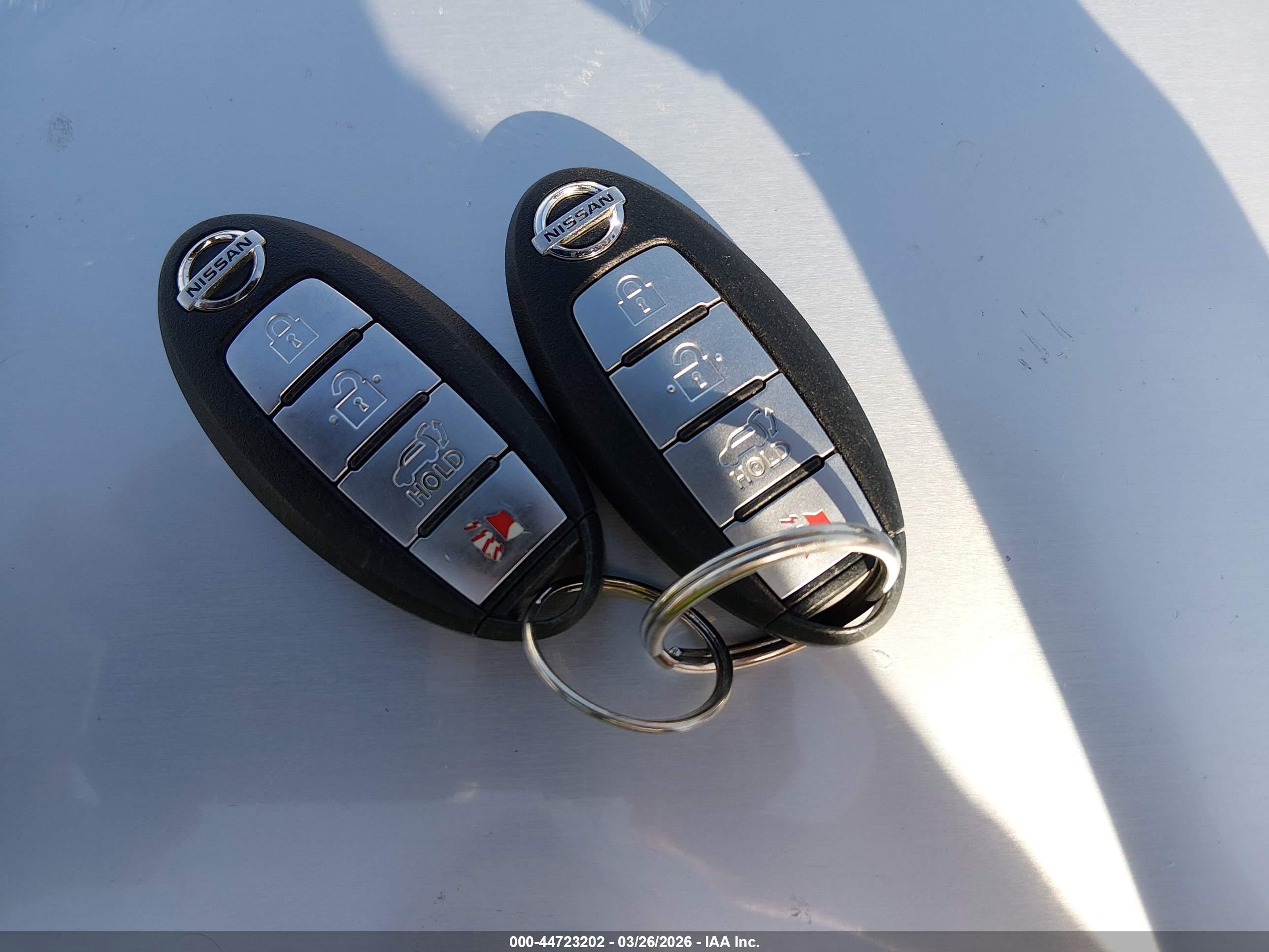 NISSAN ROGUE image 11