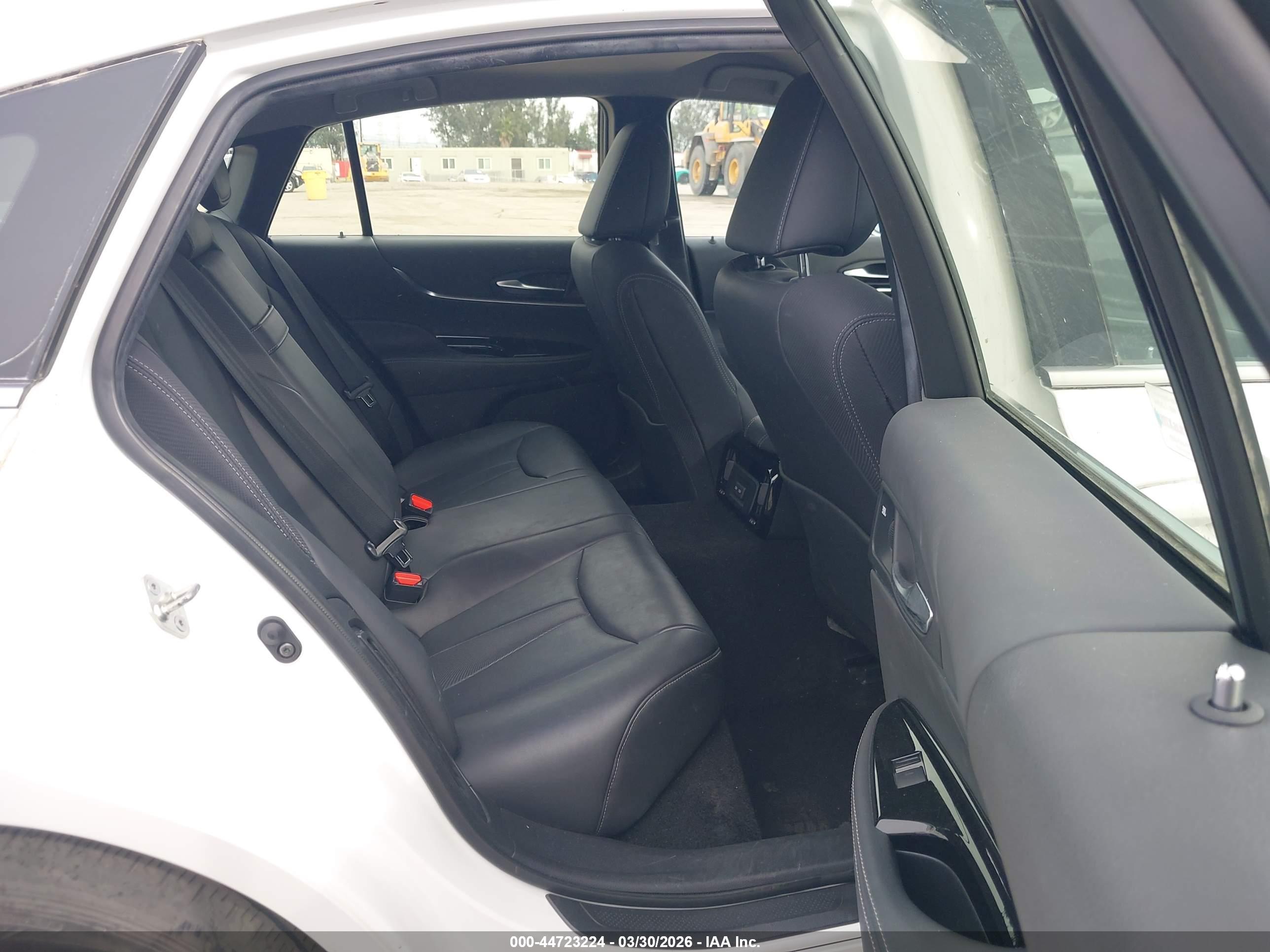 TOYOTA MIRAI image 8