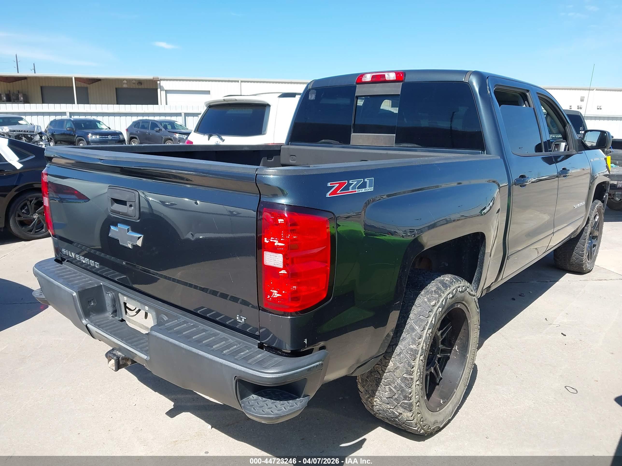 CHEVROLET SILVERADO image 4
