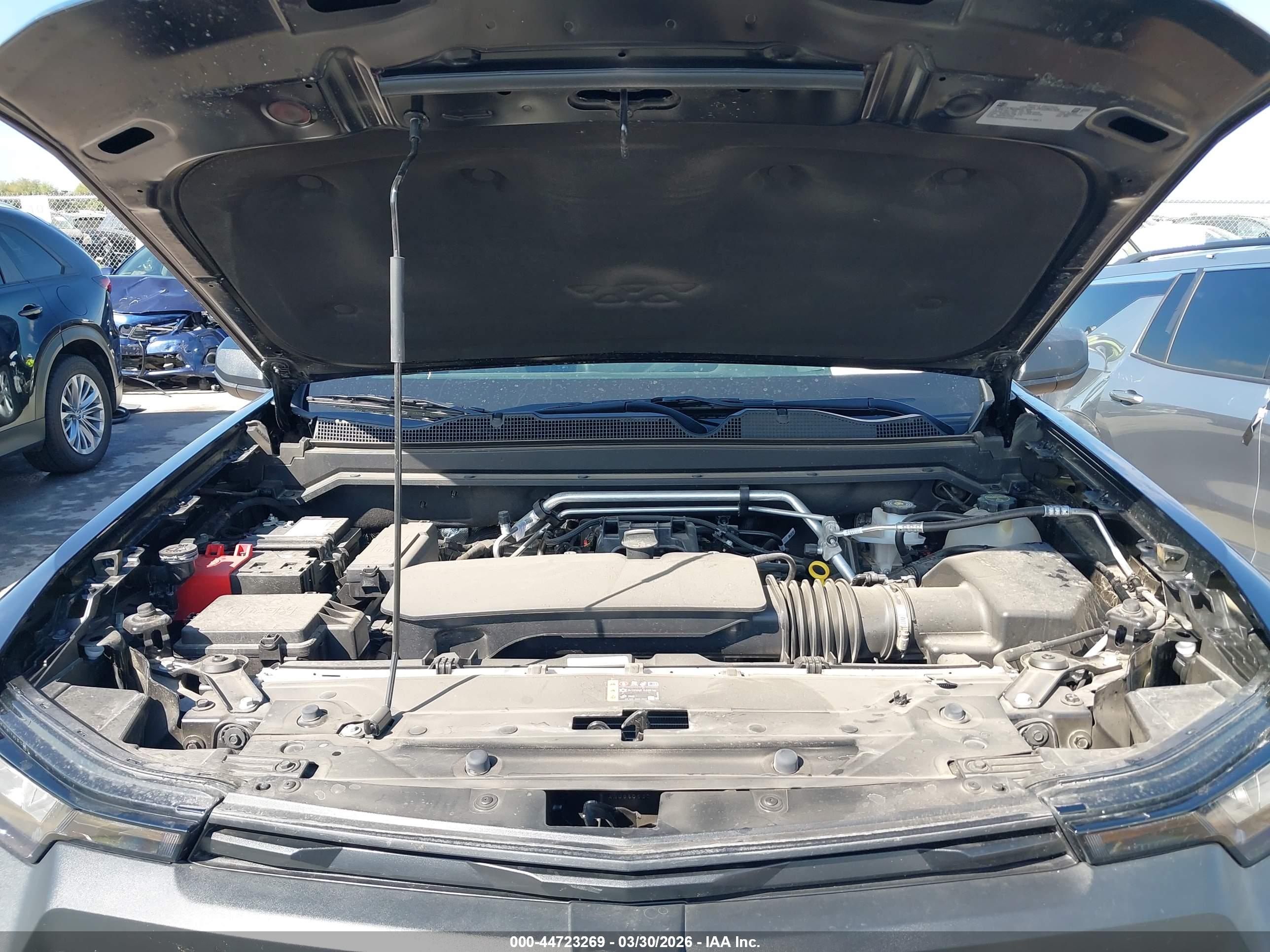 CHEVROLET COLORADO image 10