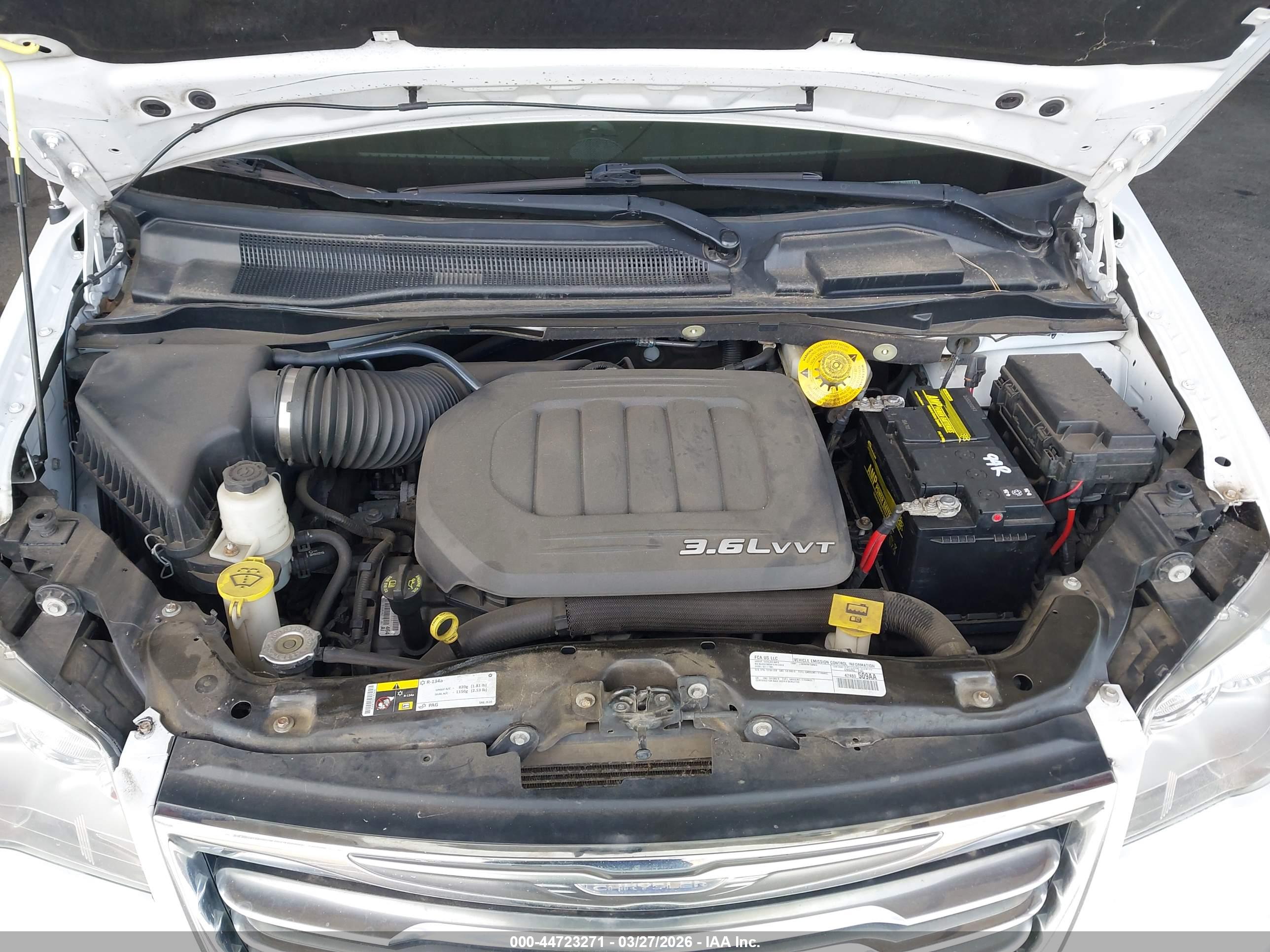 CHRYSLER TOWN image 10