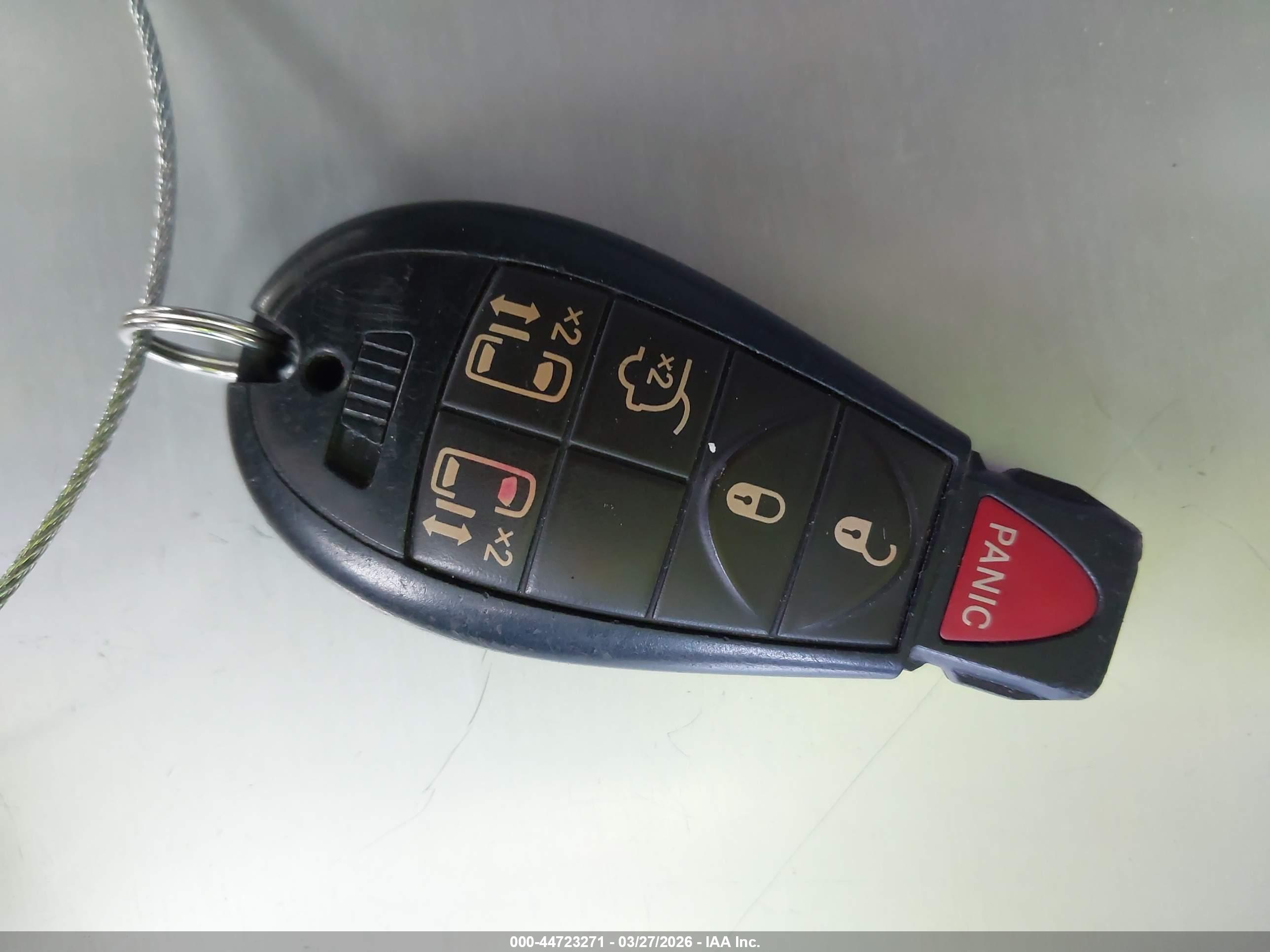 CHRYSLER TOWN image 11