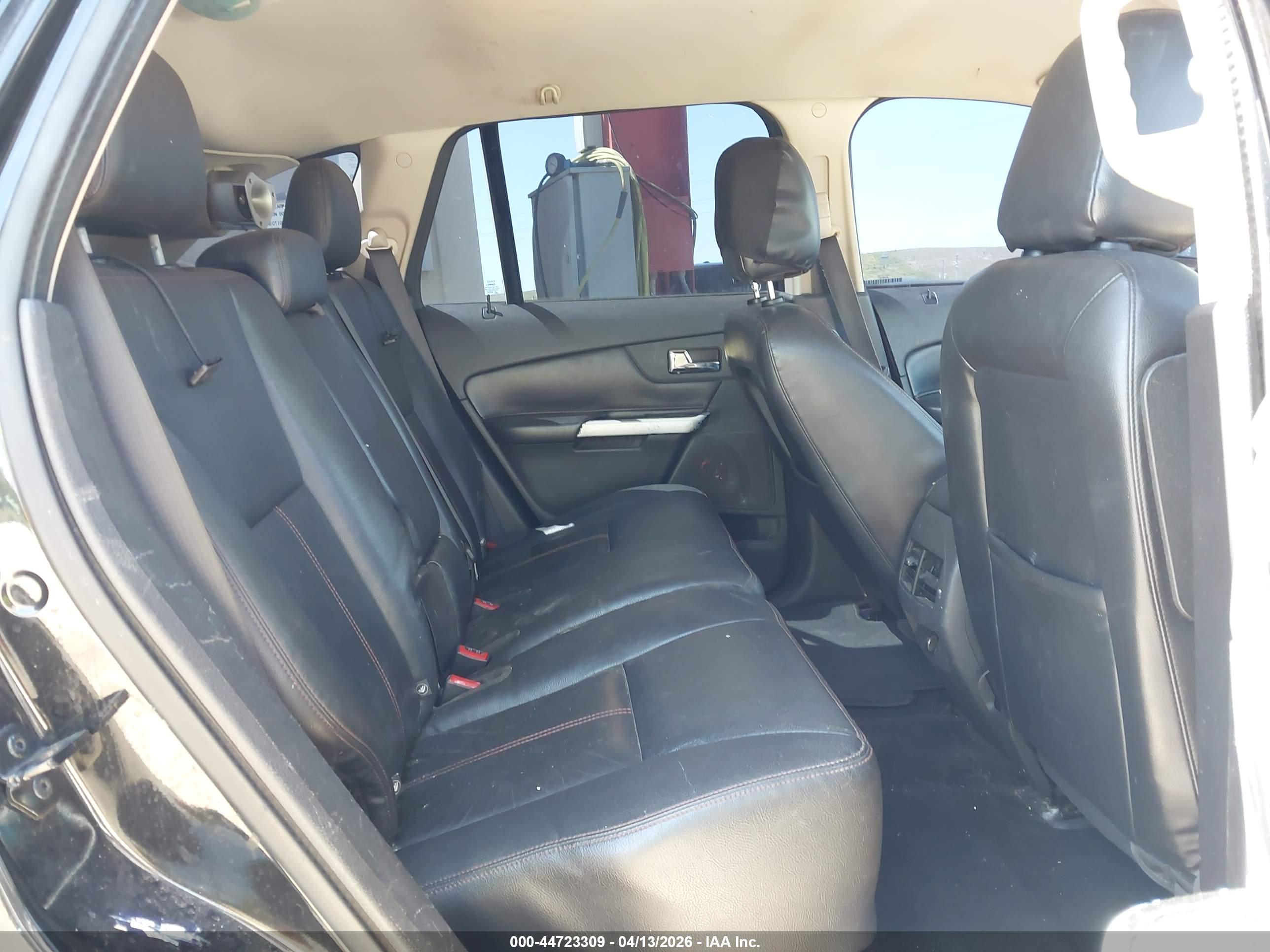 FORD EDGE image 8