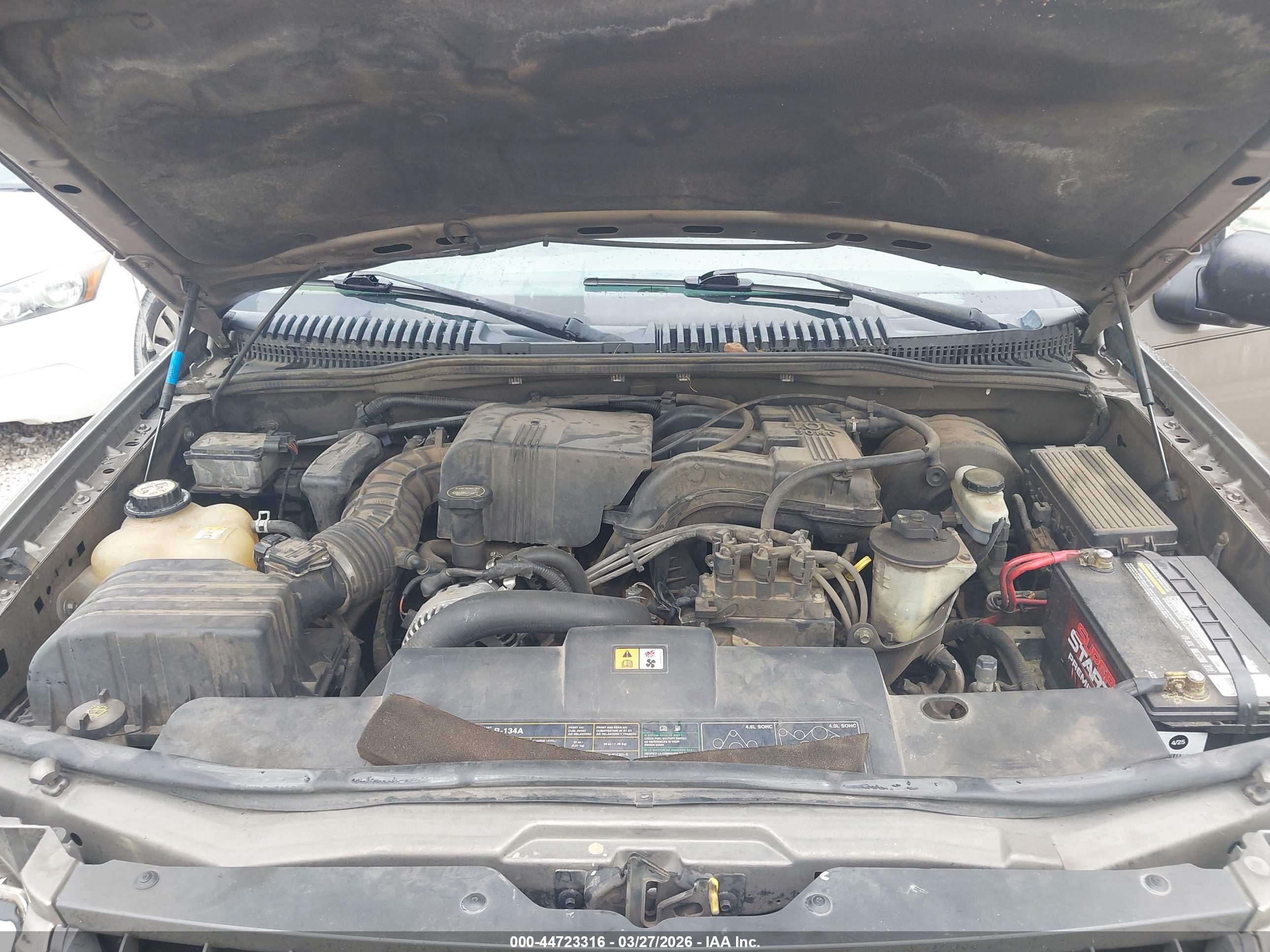 FORD EXPLORER image 10