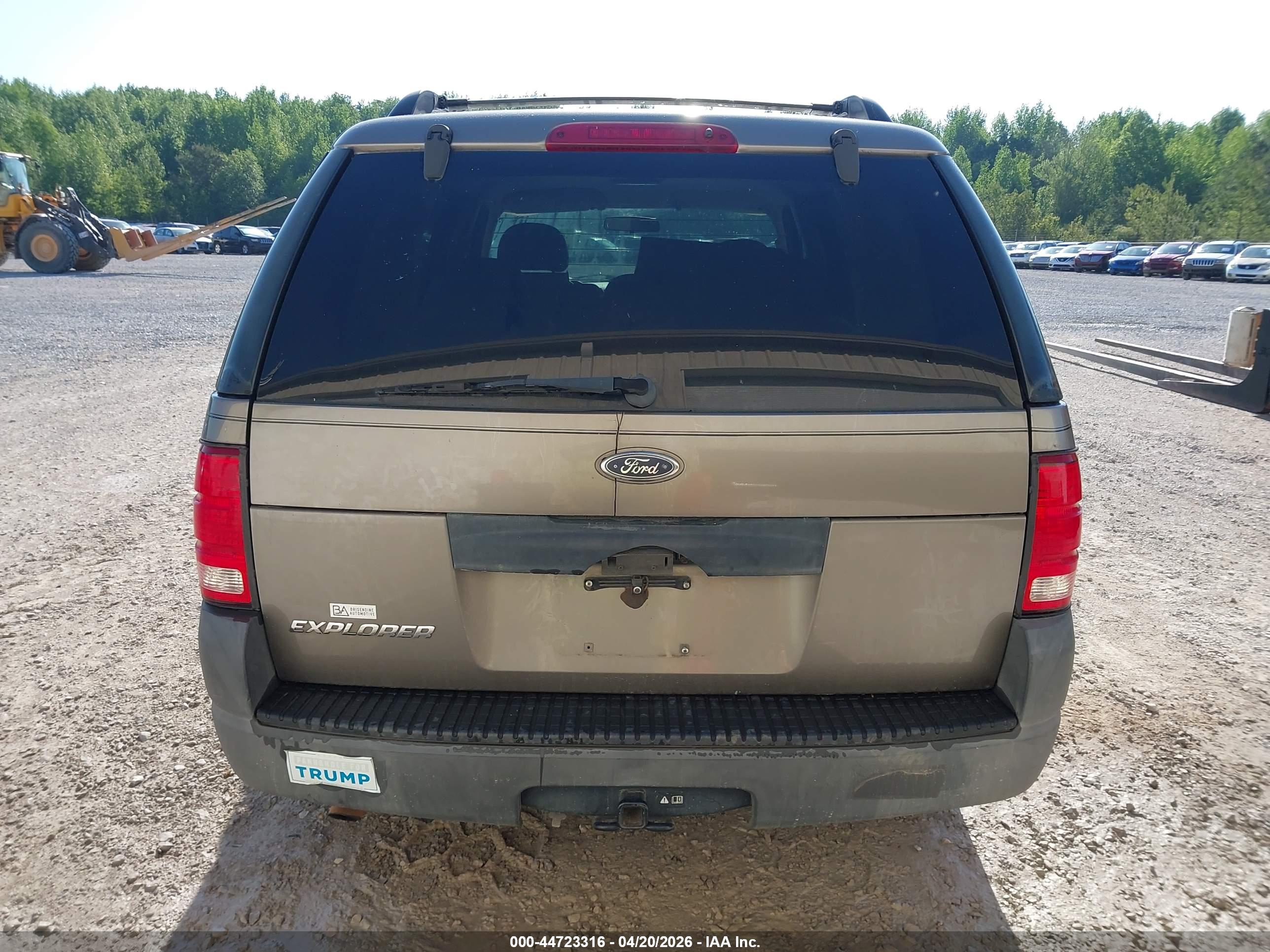 FORD EXPLORER image 6