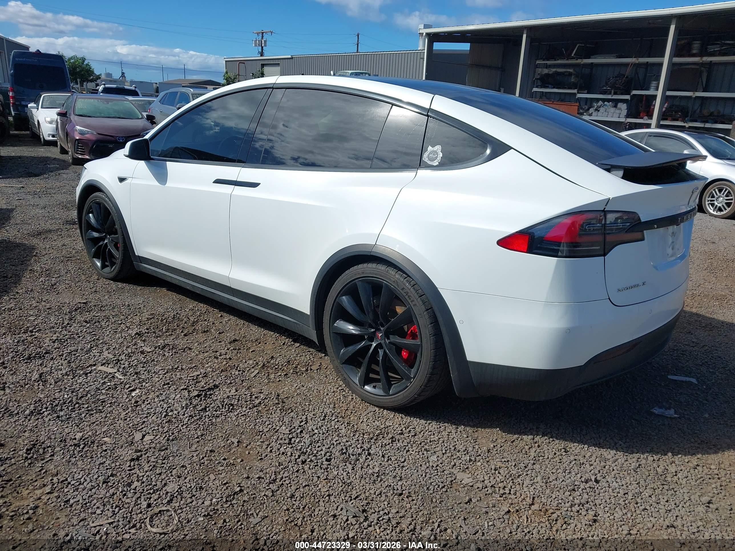 TESLA MODEL image 3