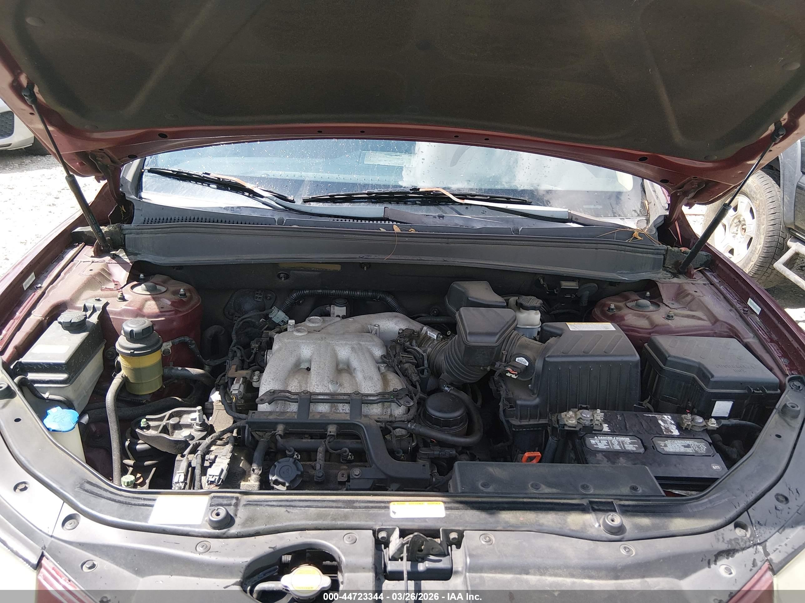 HYUNDAI SANTA image 10