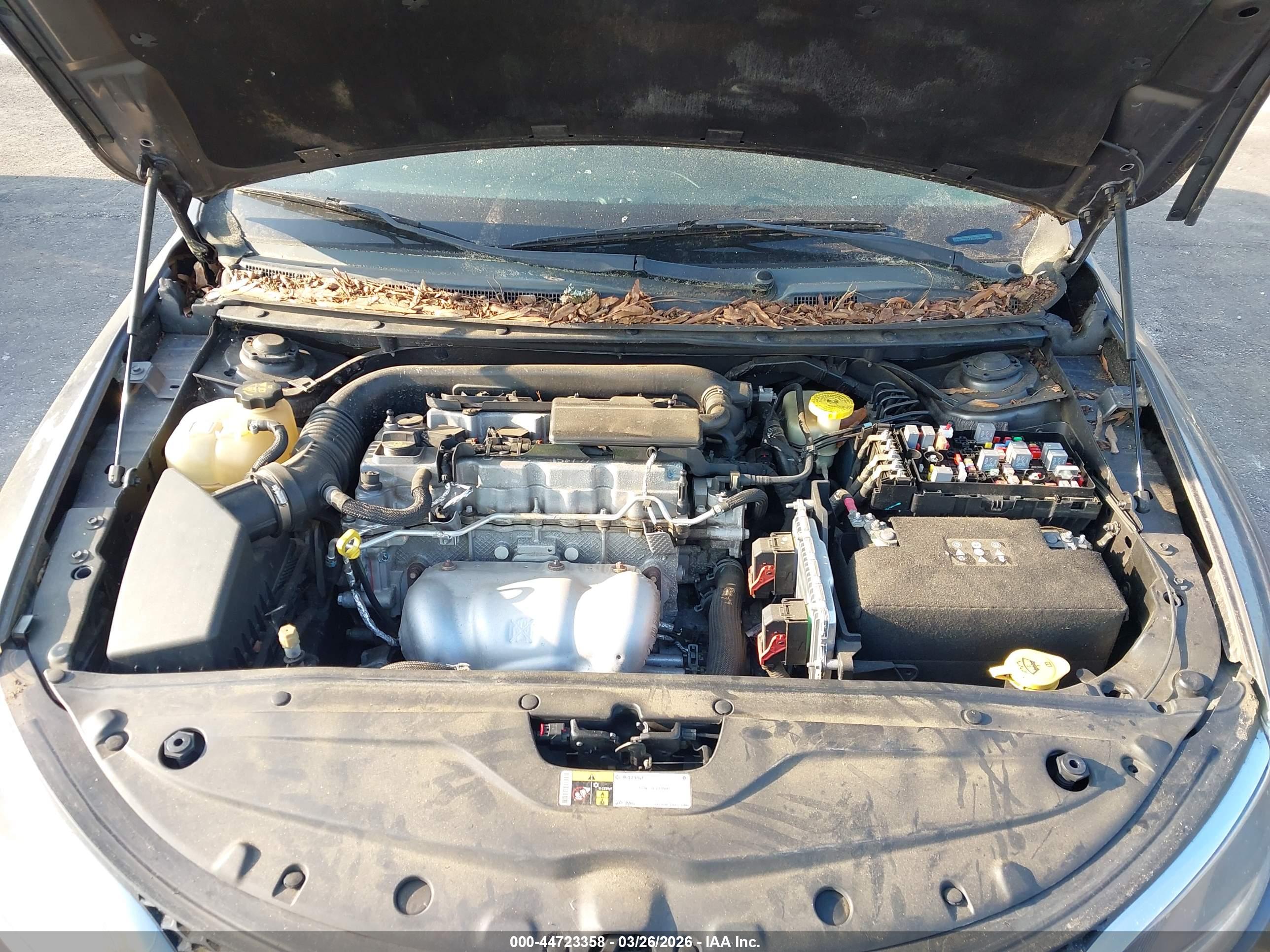 CHRYSLER 200 image 10
