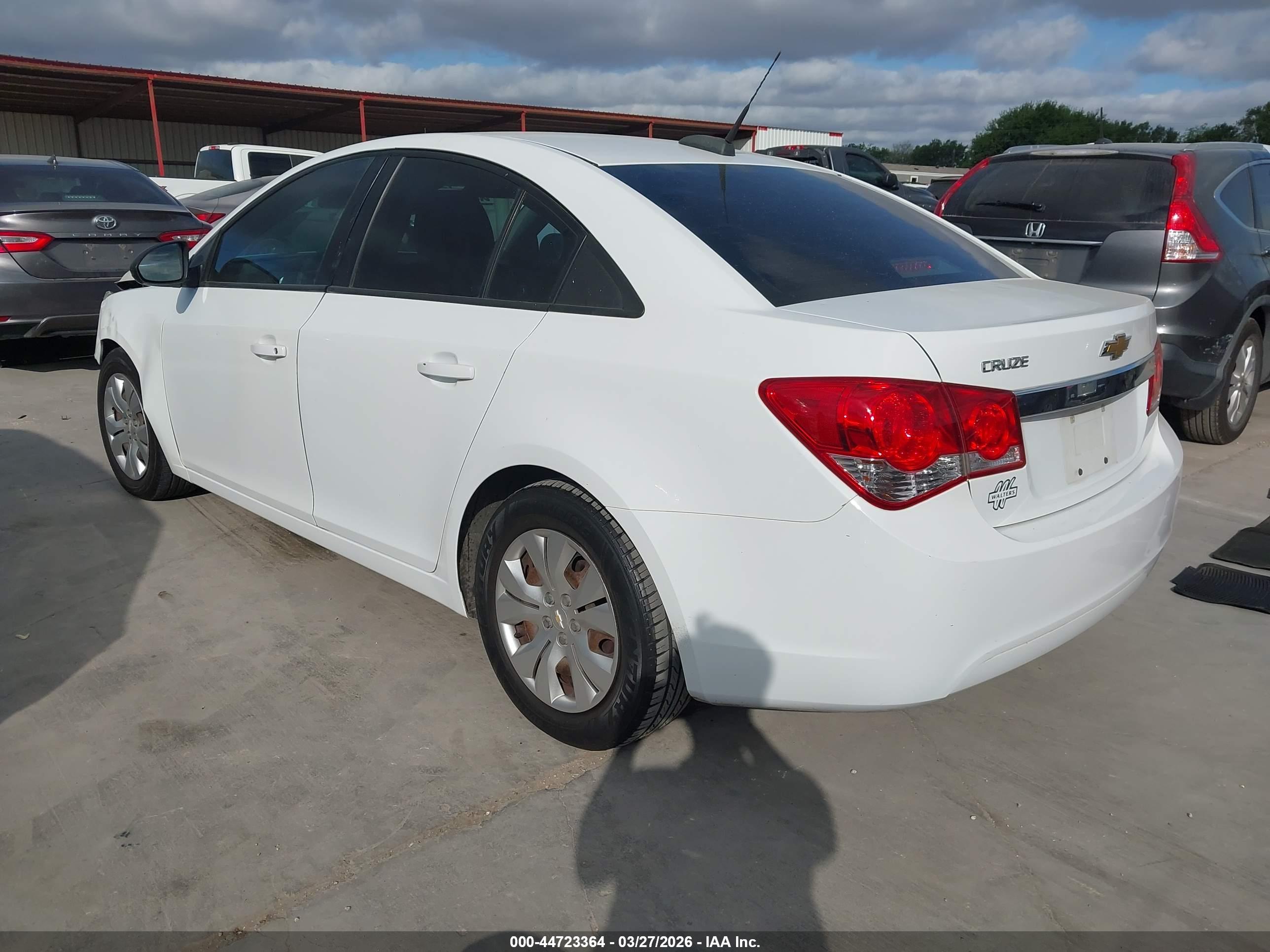 CHEVROLET CRUZE image 3