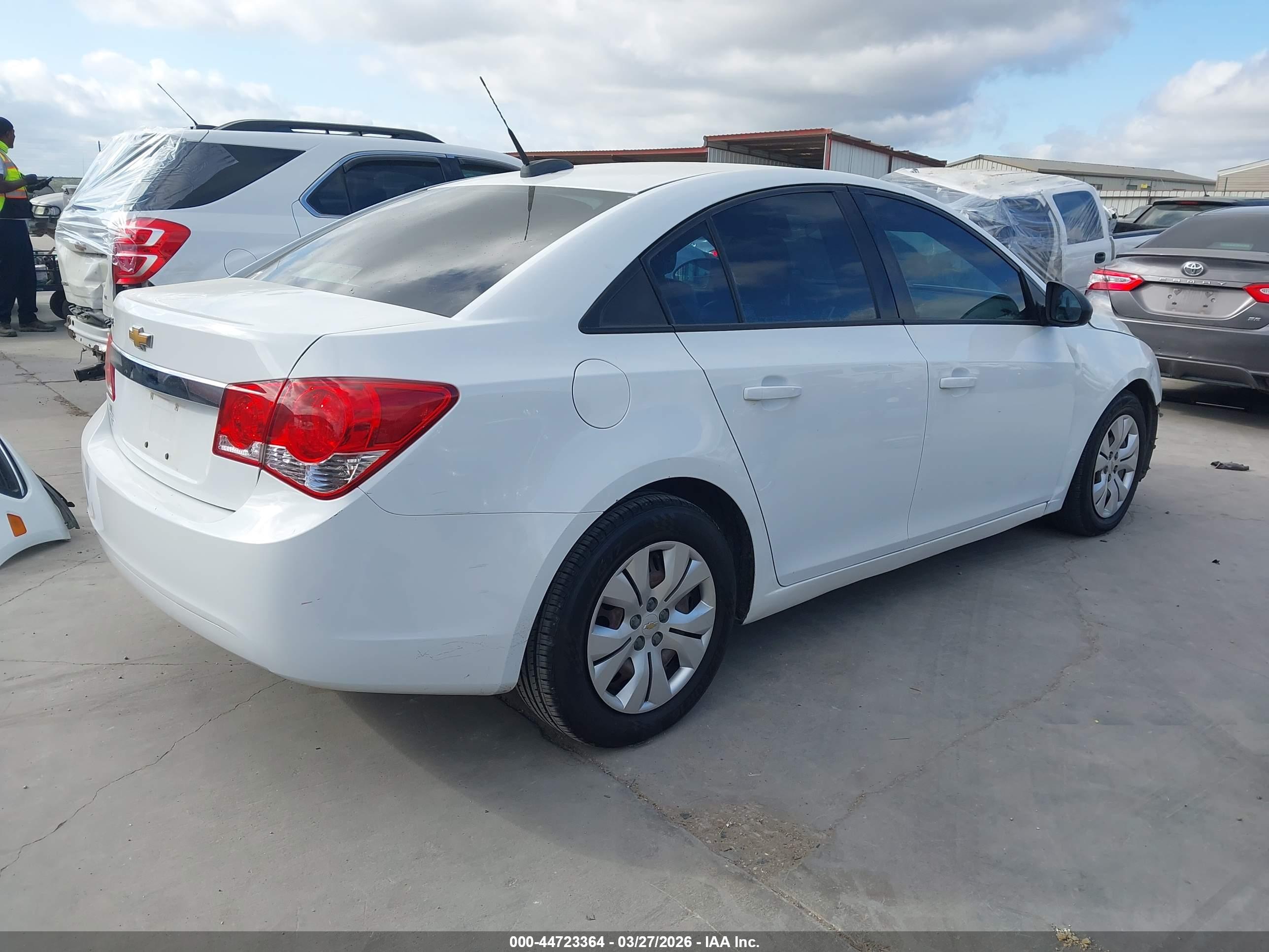 CHEVROLET CRUZE image 4