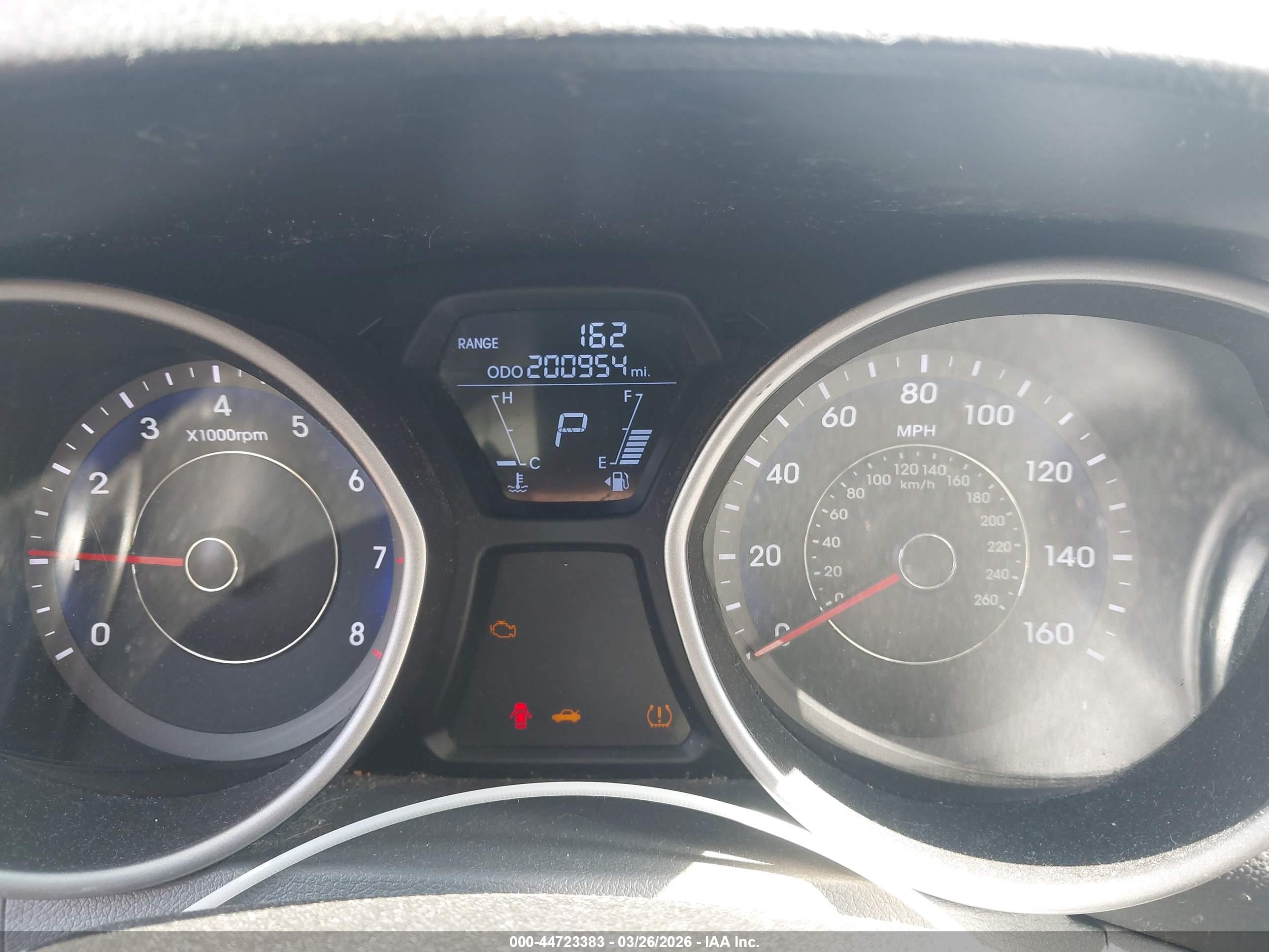 HYUNDAI ELANTRA image 7