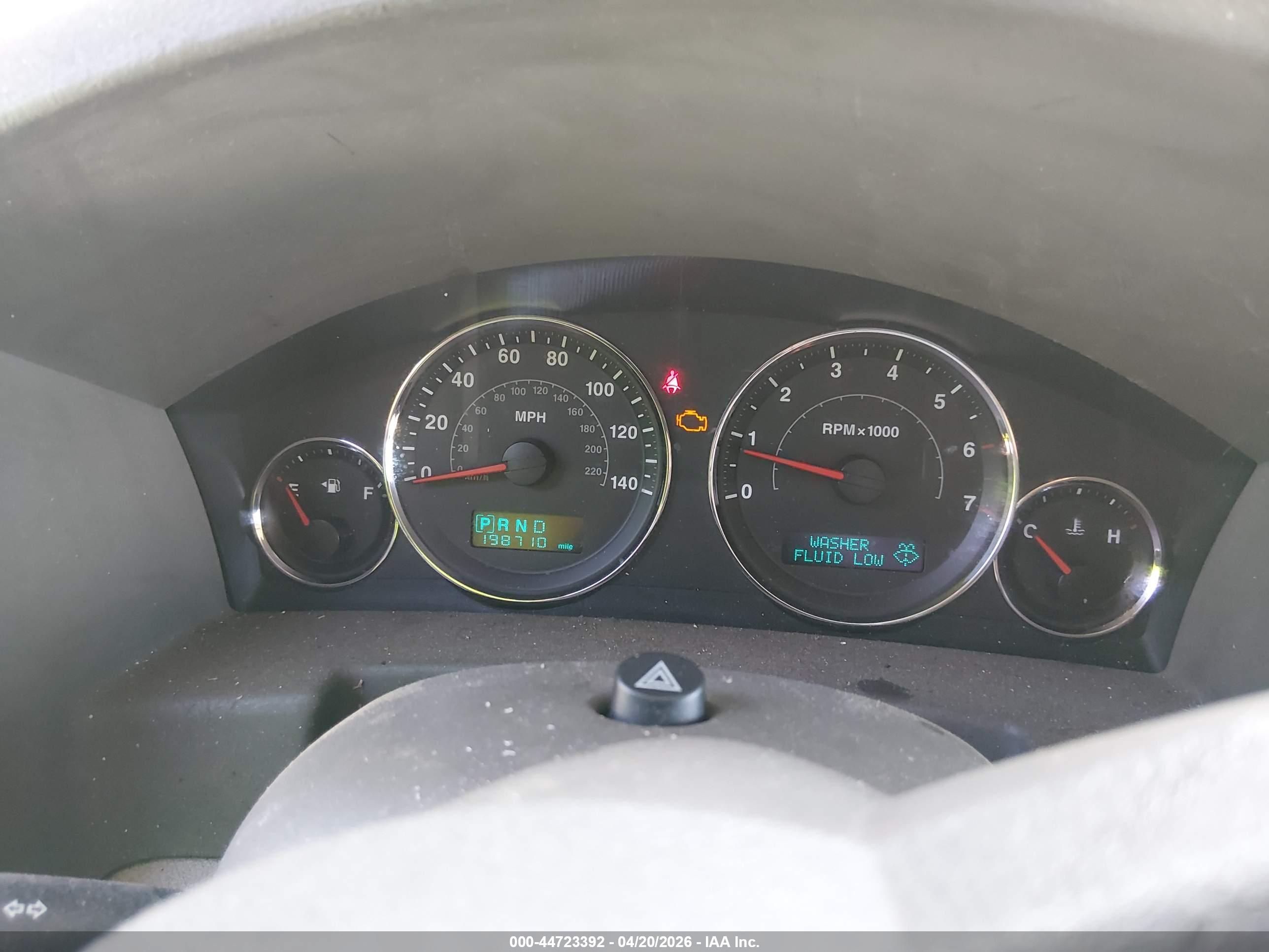 JEEP COMMANDER image 7