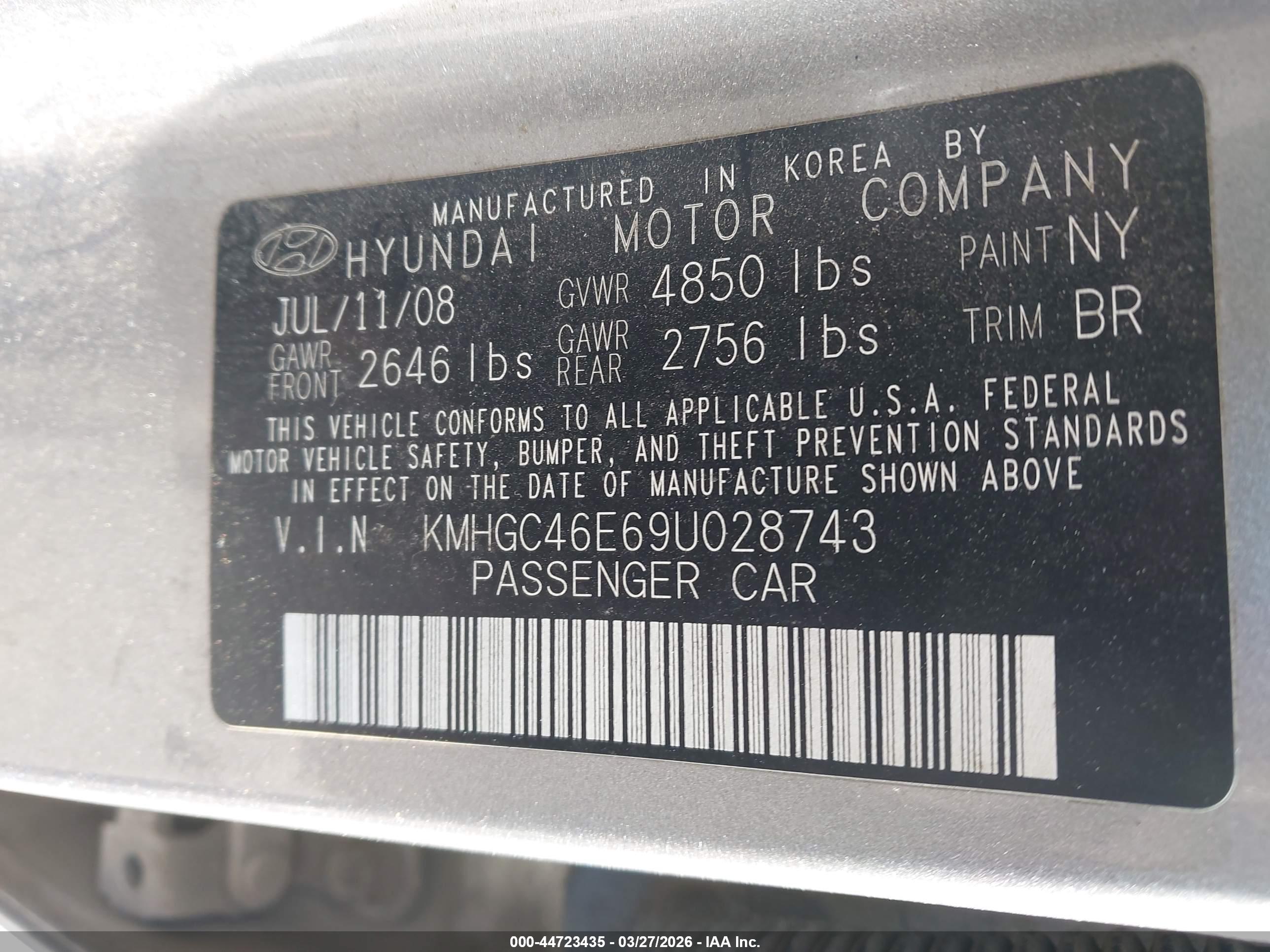 HYUNDAI GENESIS image 9