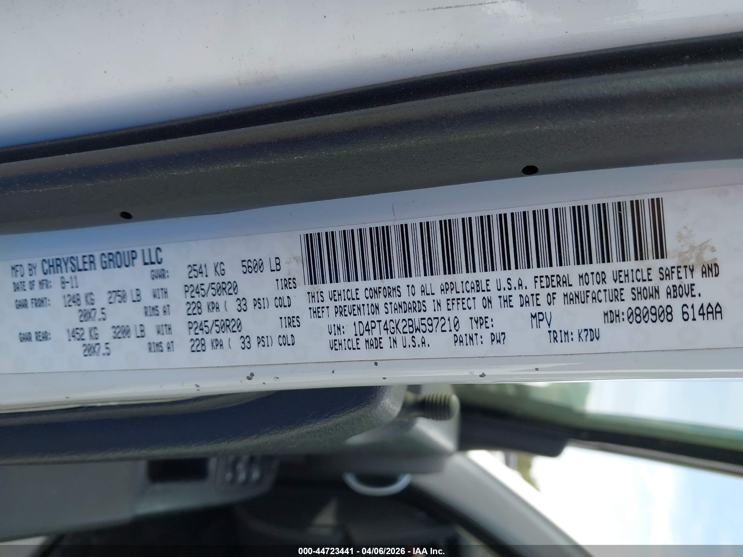 DODGE NITRO image 9