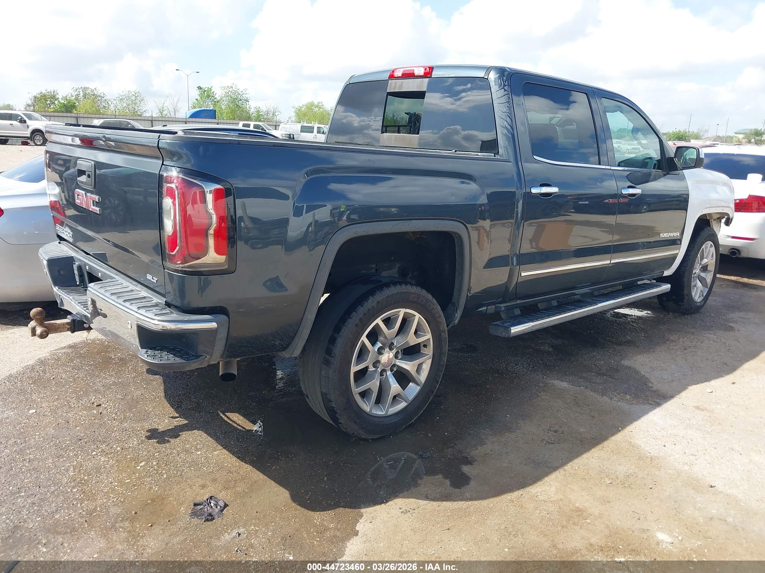 GMC SIERRA image 4