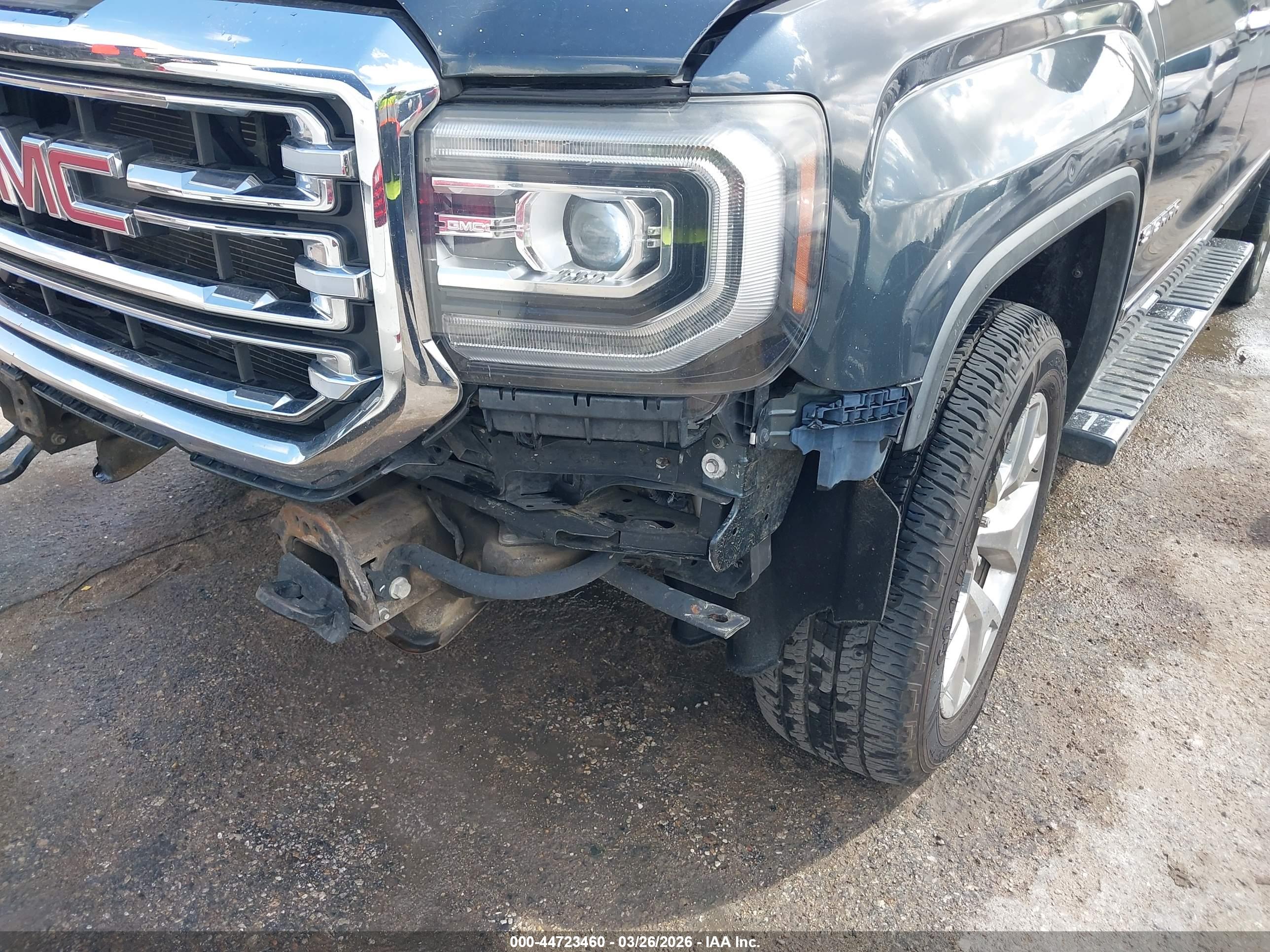 GMC SIERRA image 6