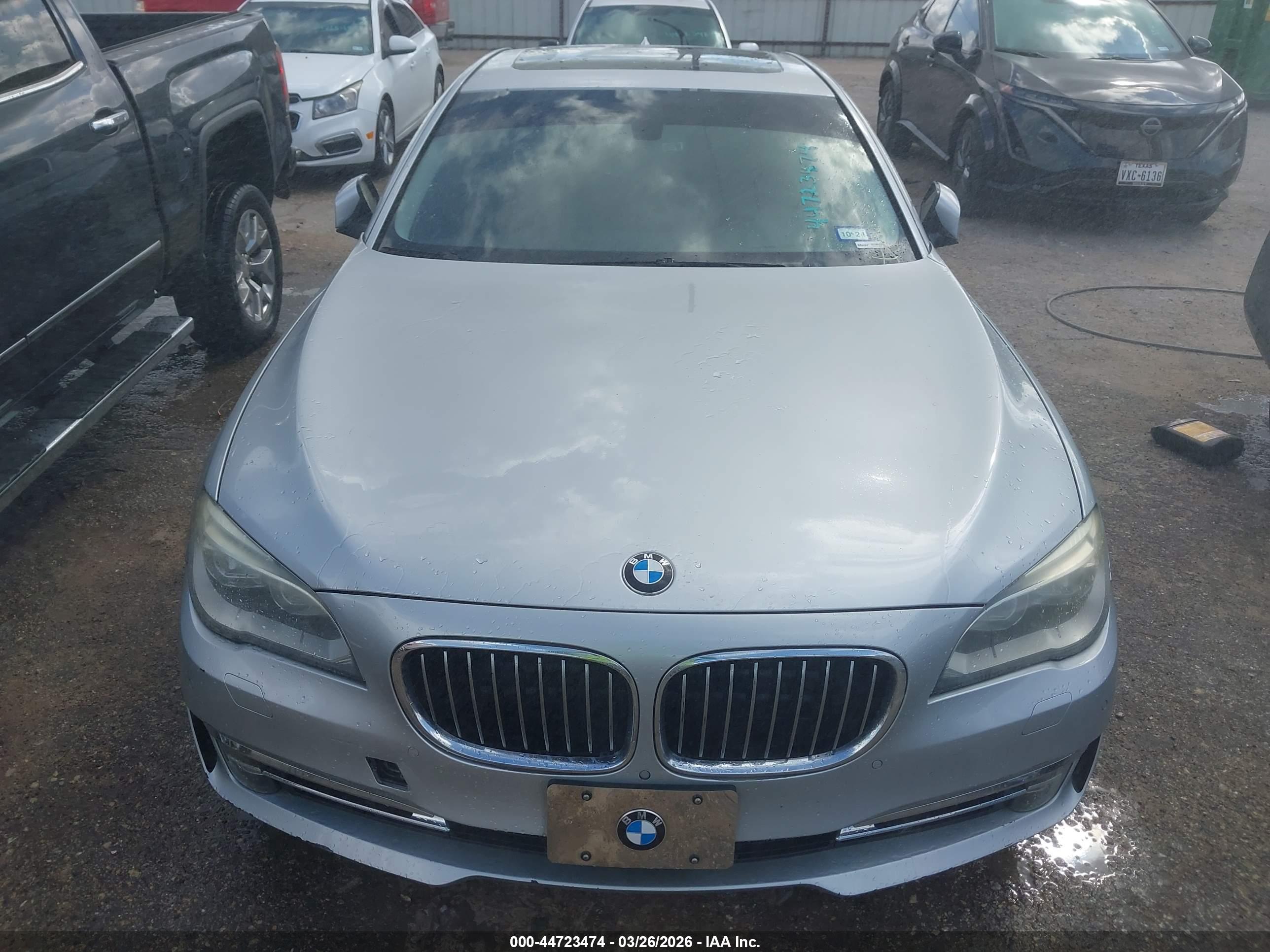 BMW 740I image 6