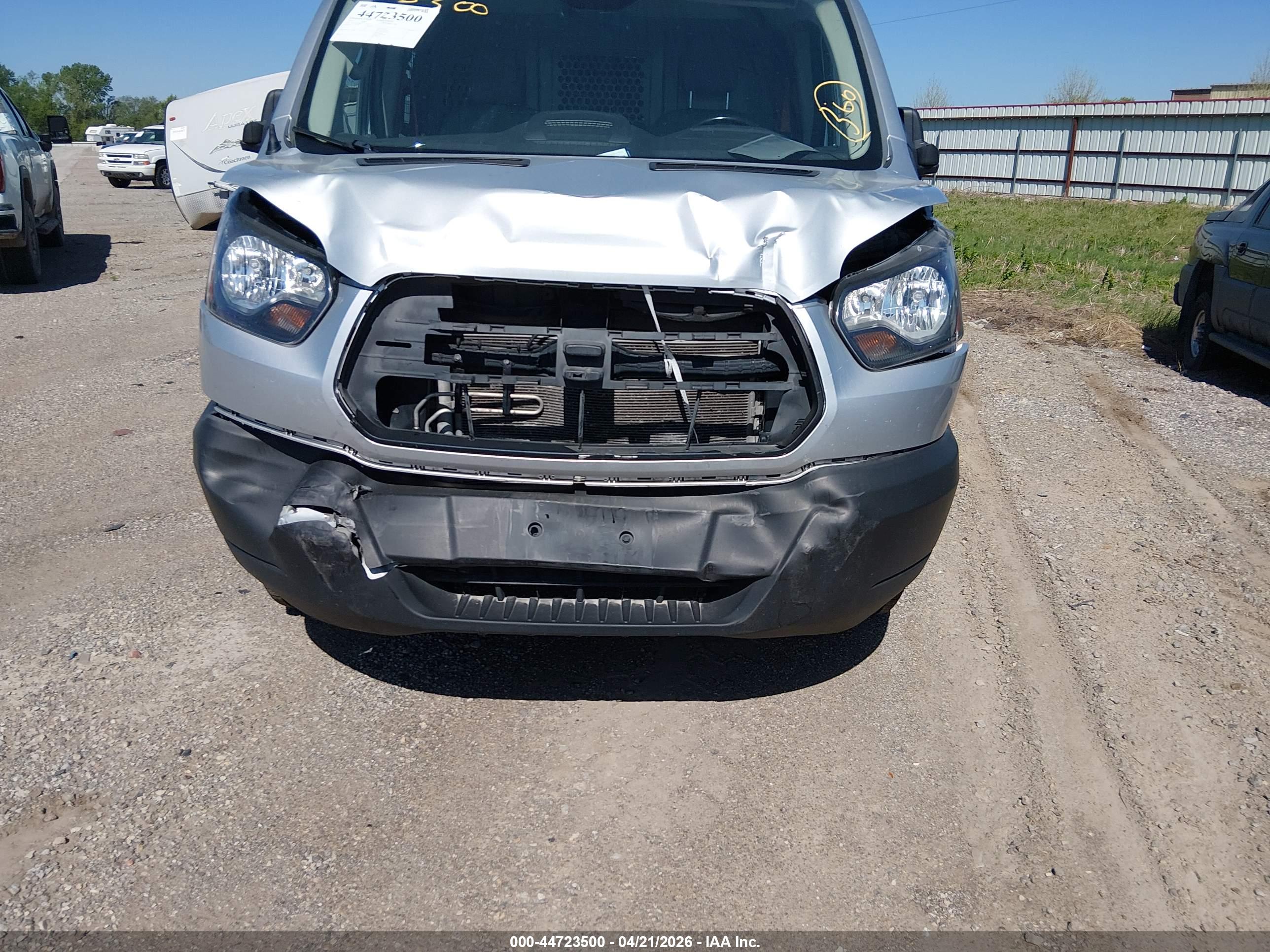 FORD TRANSIT-150 image 6