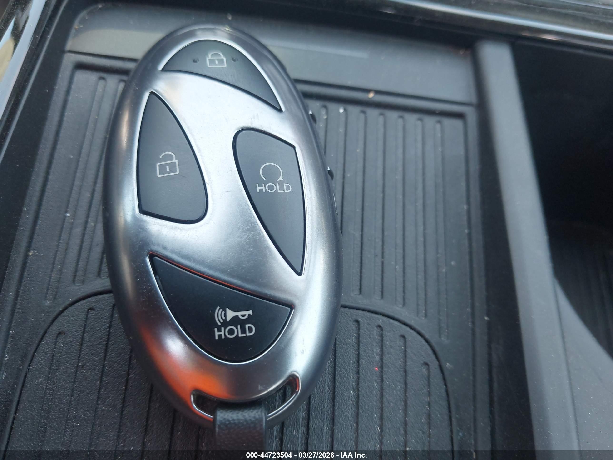HYUNDAI TUCSON image 11