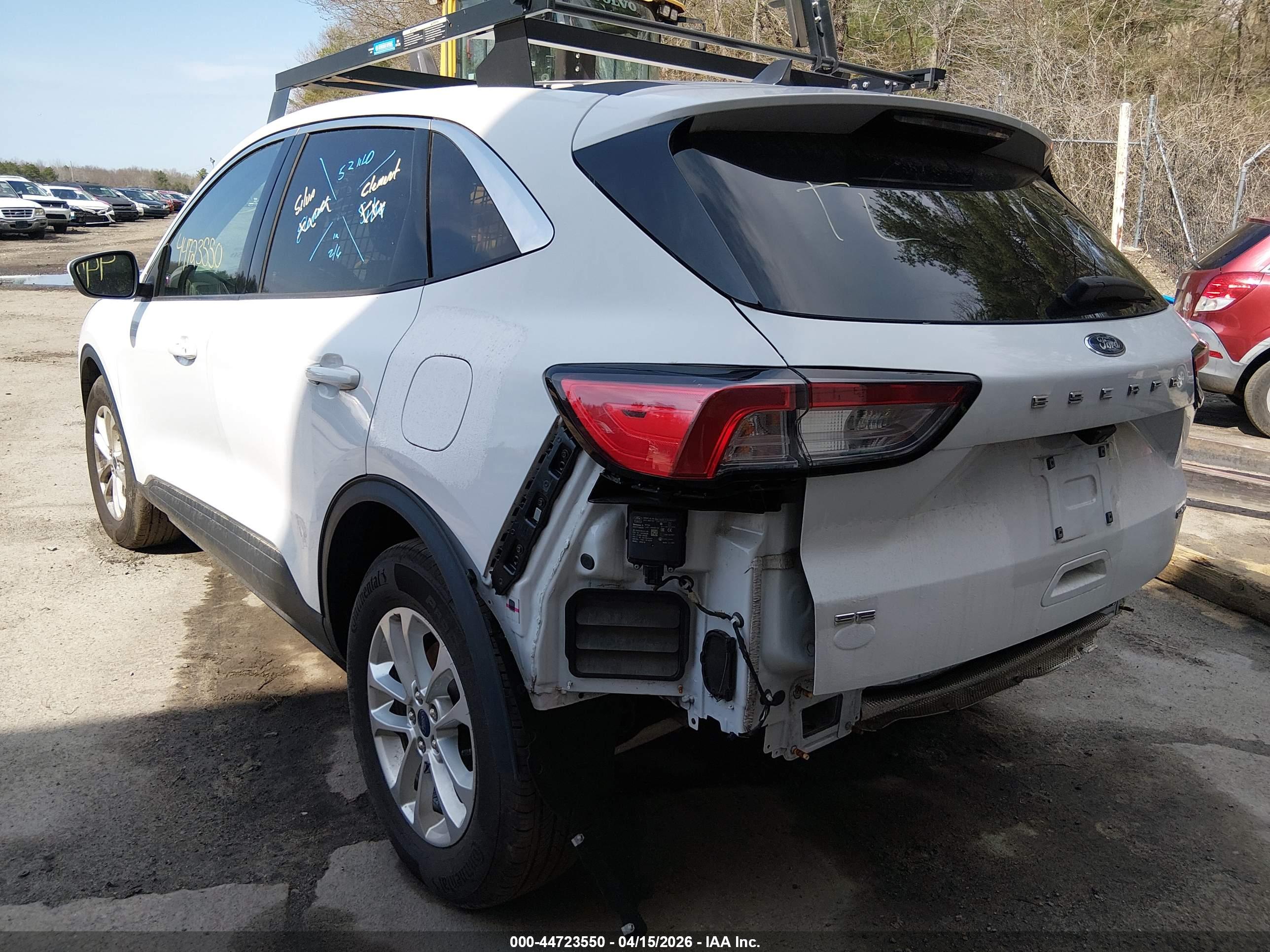 FORD ESCAPE image 3