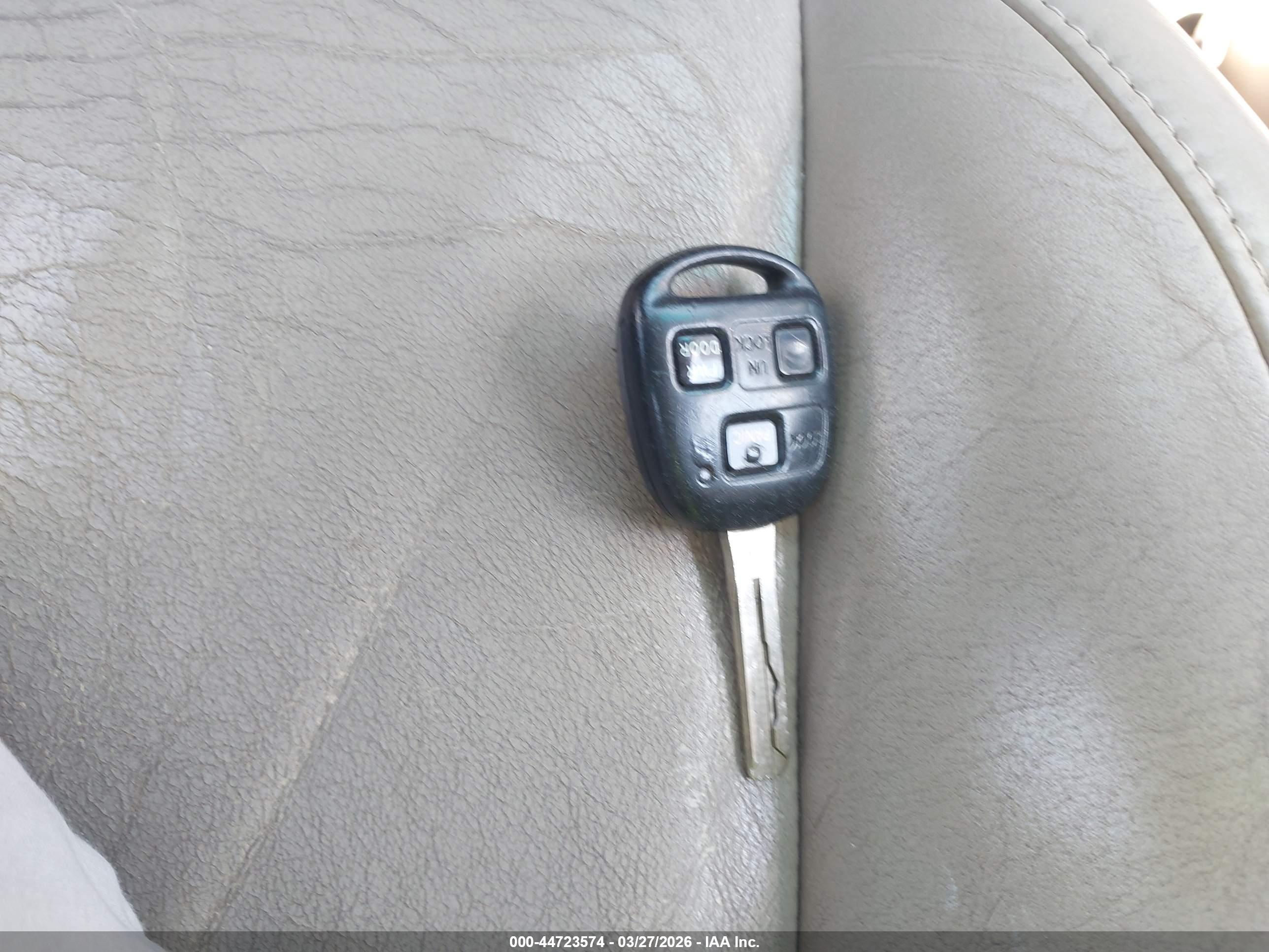LEXUS RX image 11