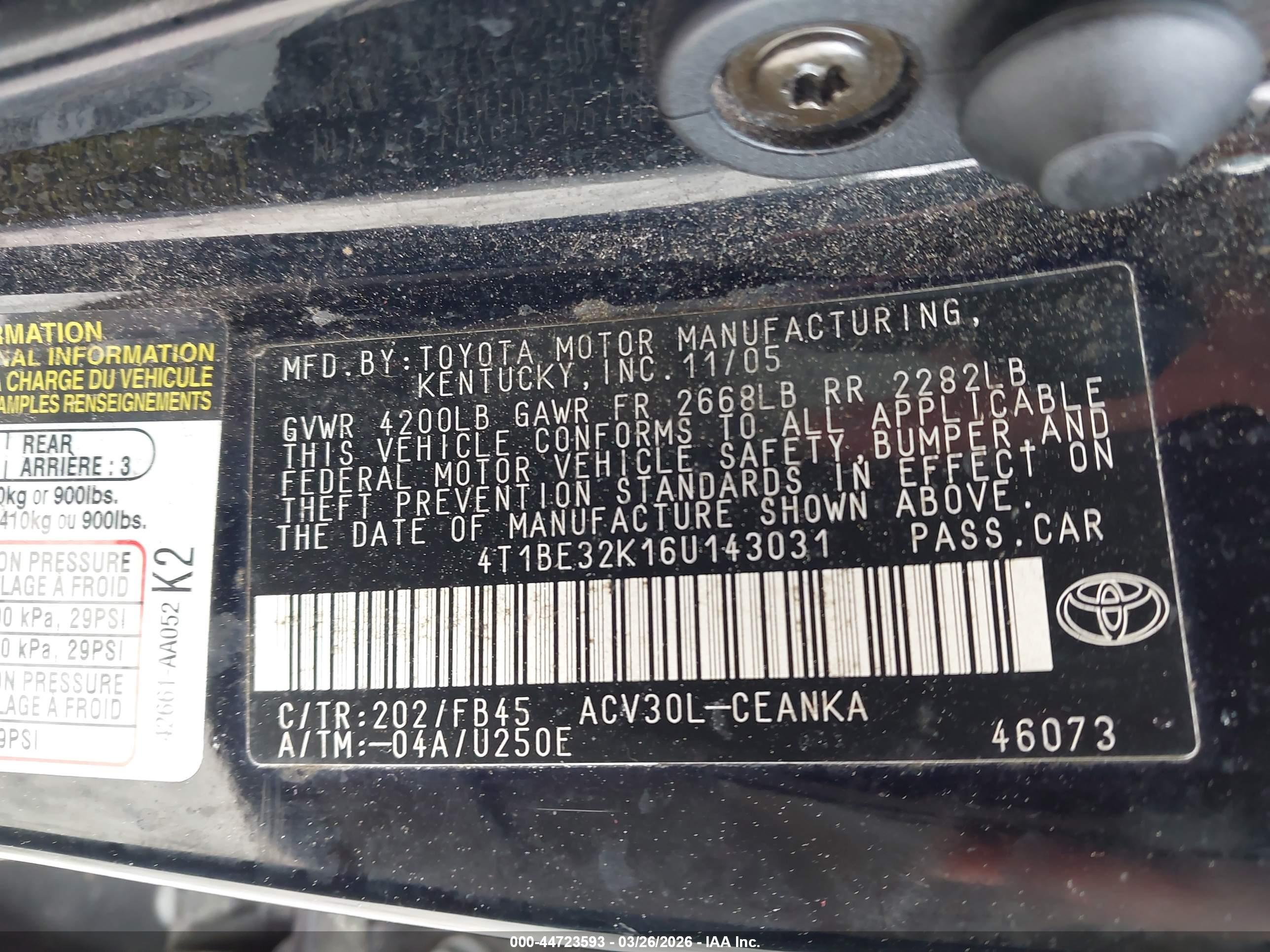 TOYOTA CAMRY image 9