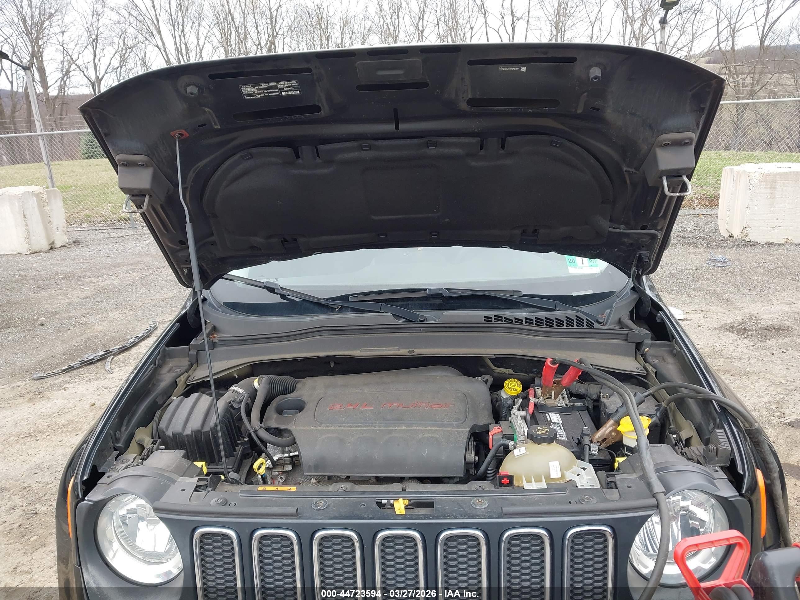 JEEP RENEGADE image 10