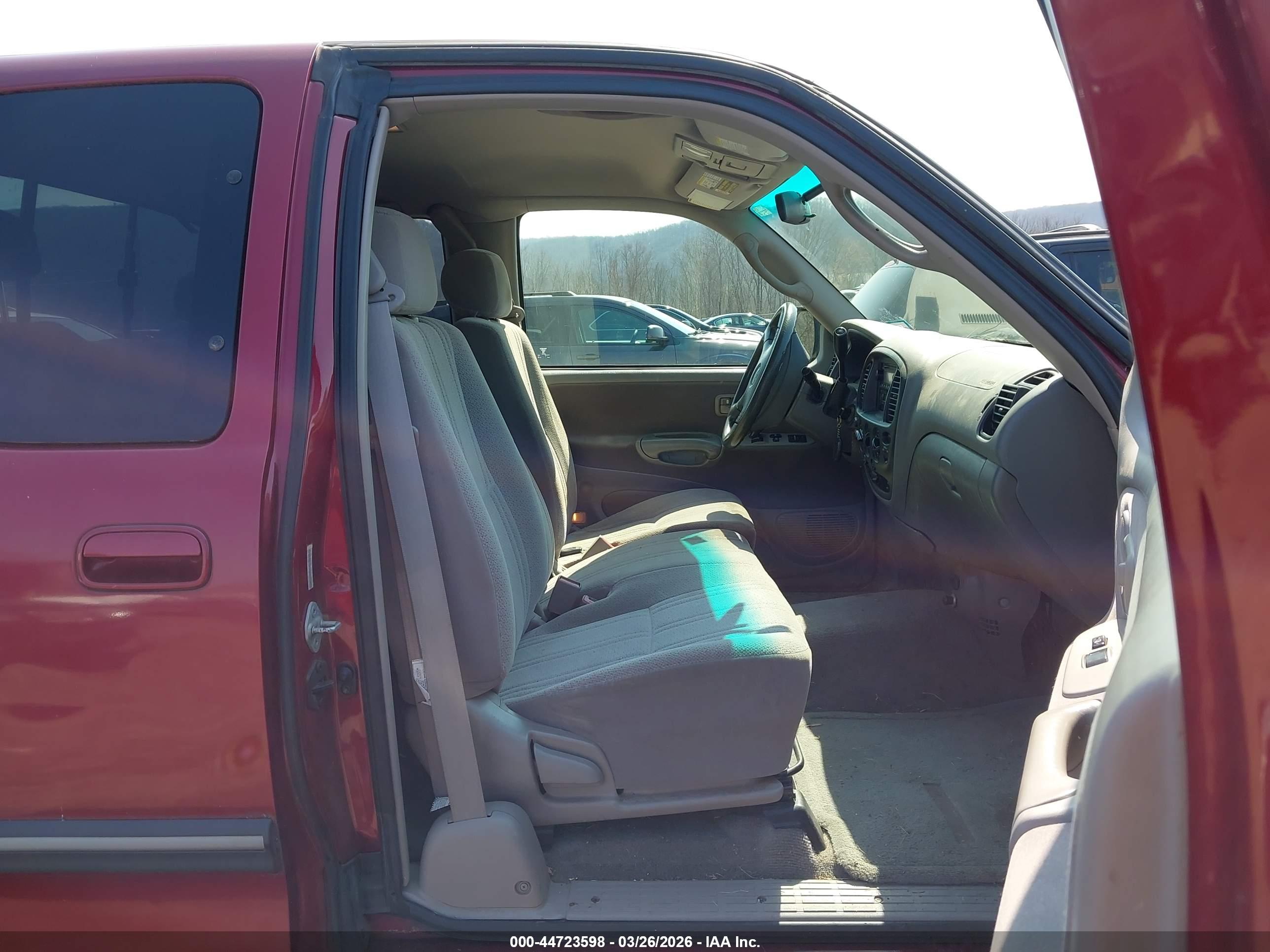 TOYOTA TUNDRA image 5