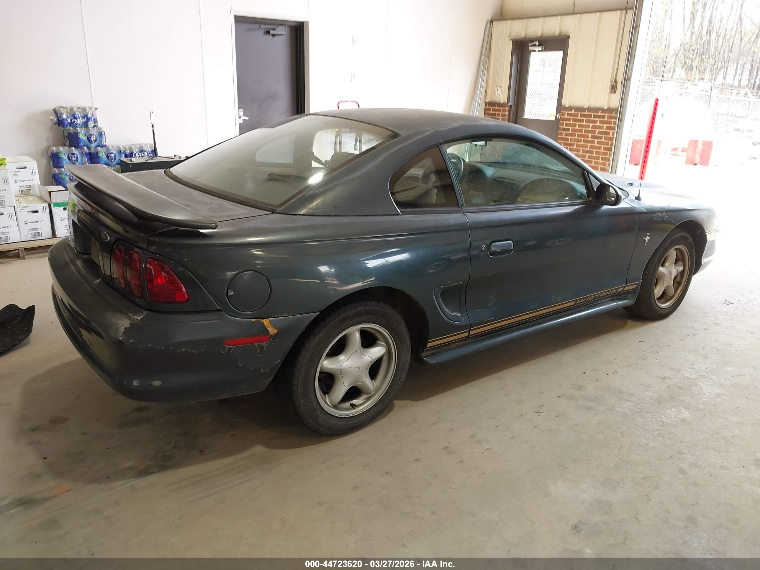 FORD MUSTANG image 4