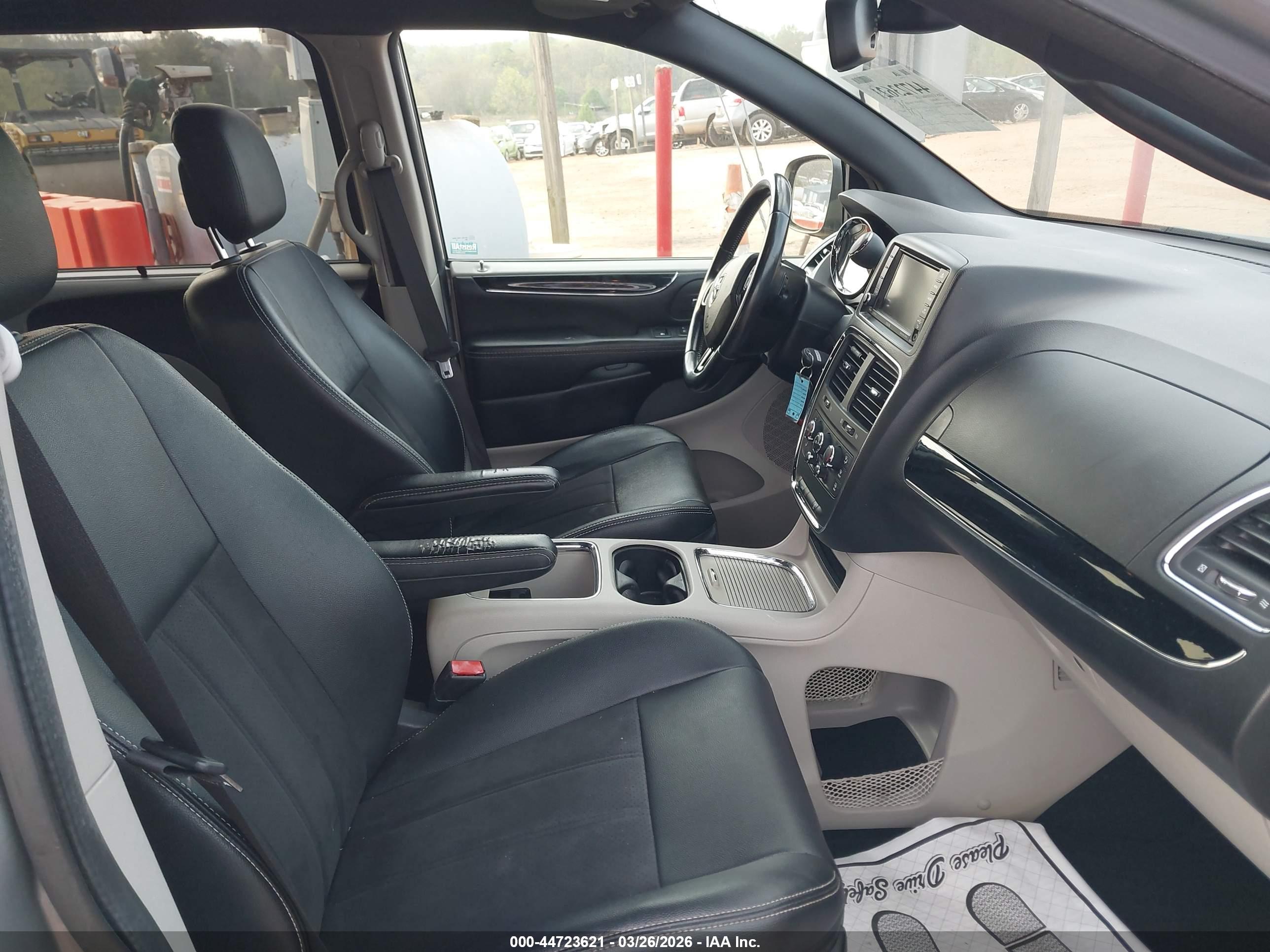 DODGE GRAND image 5