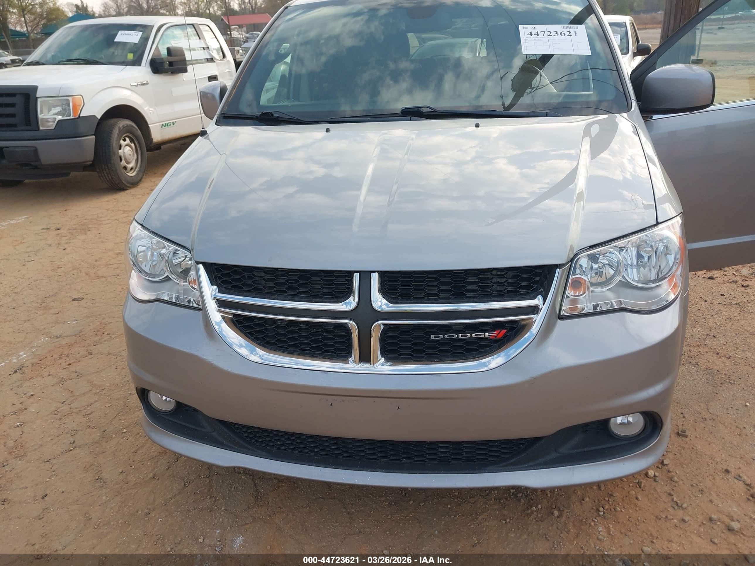 DODGE GRAND image 6