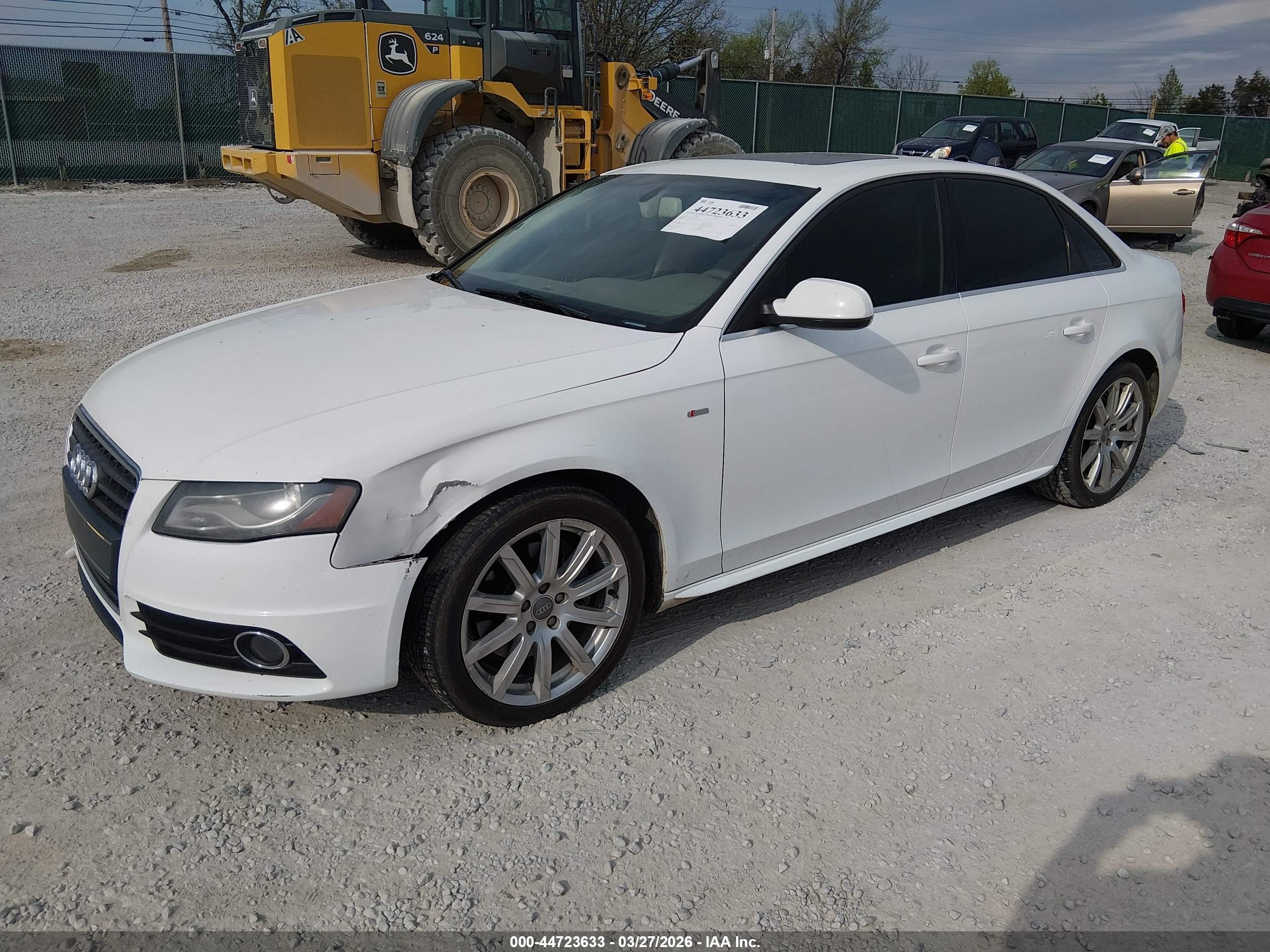 AUDI A4 image 2