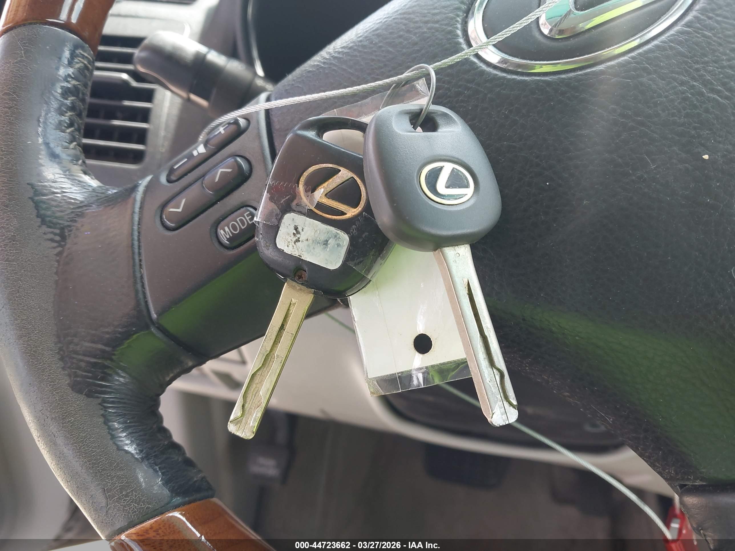 LEXUS RX image 11
