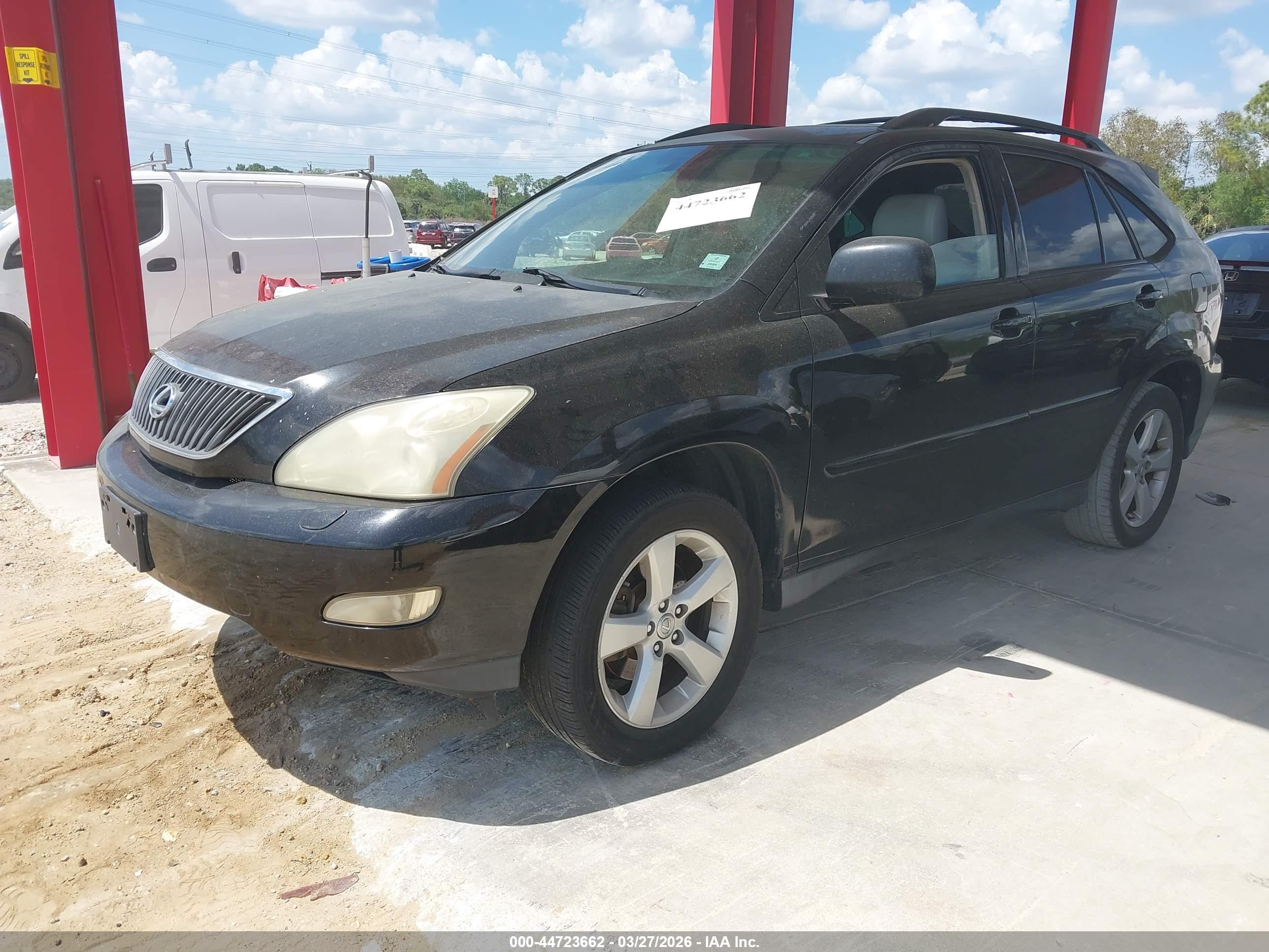 LEXUS RX image 2
