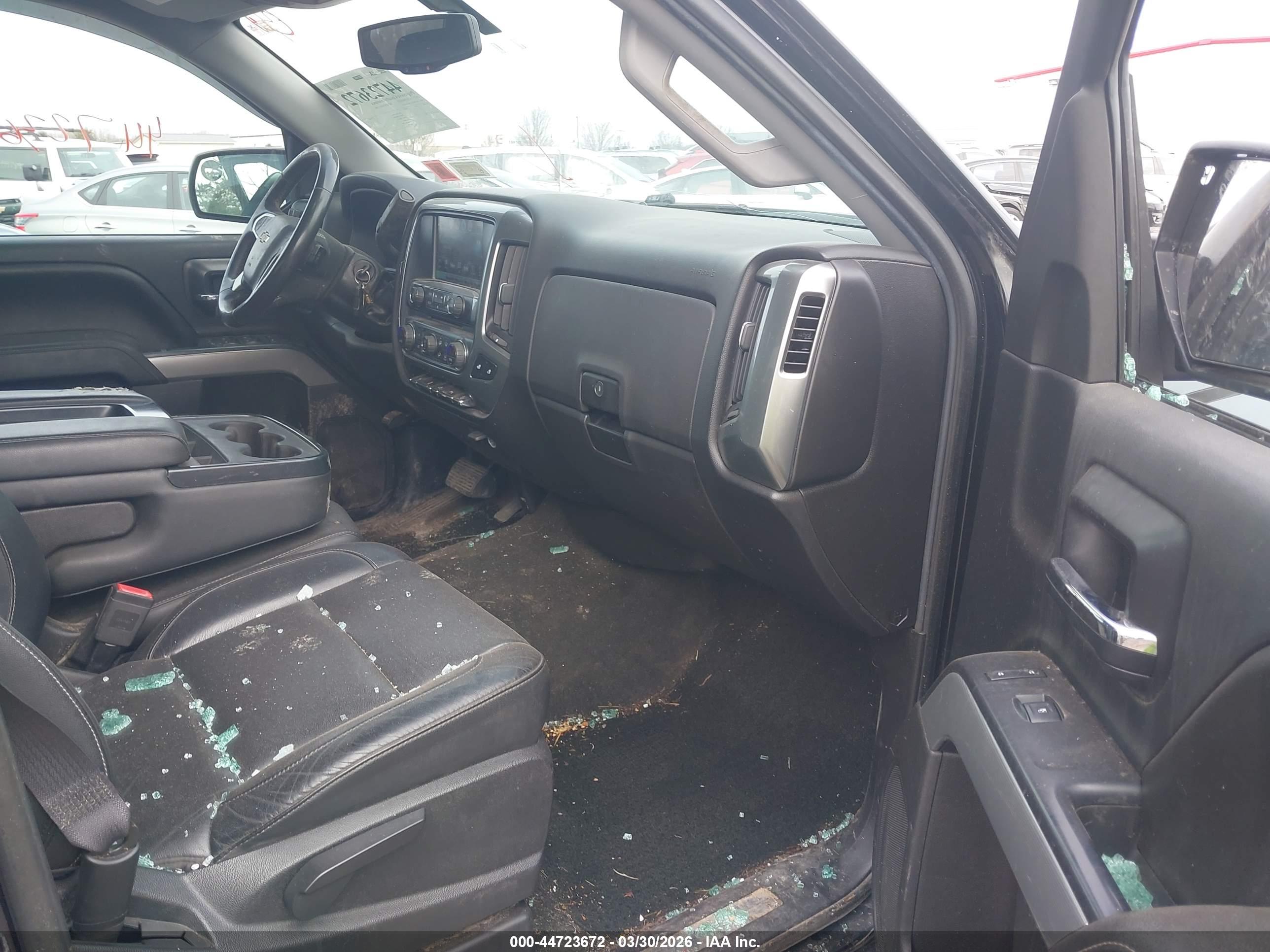 CHEVROLET SILVERADO image 5