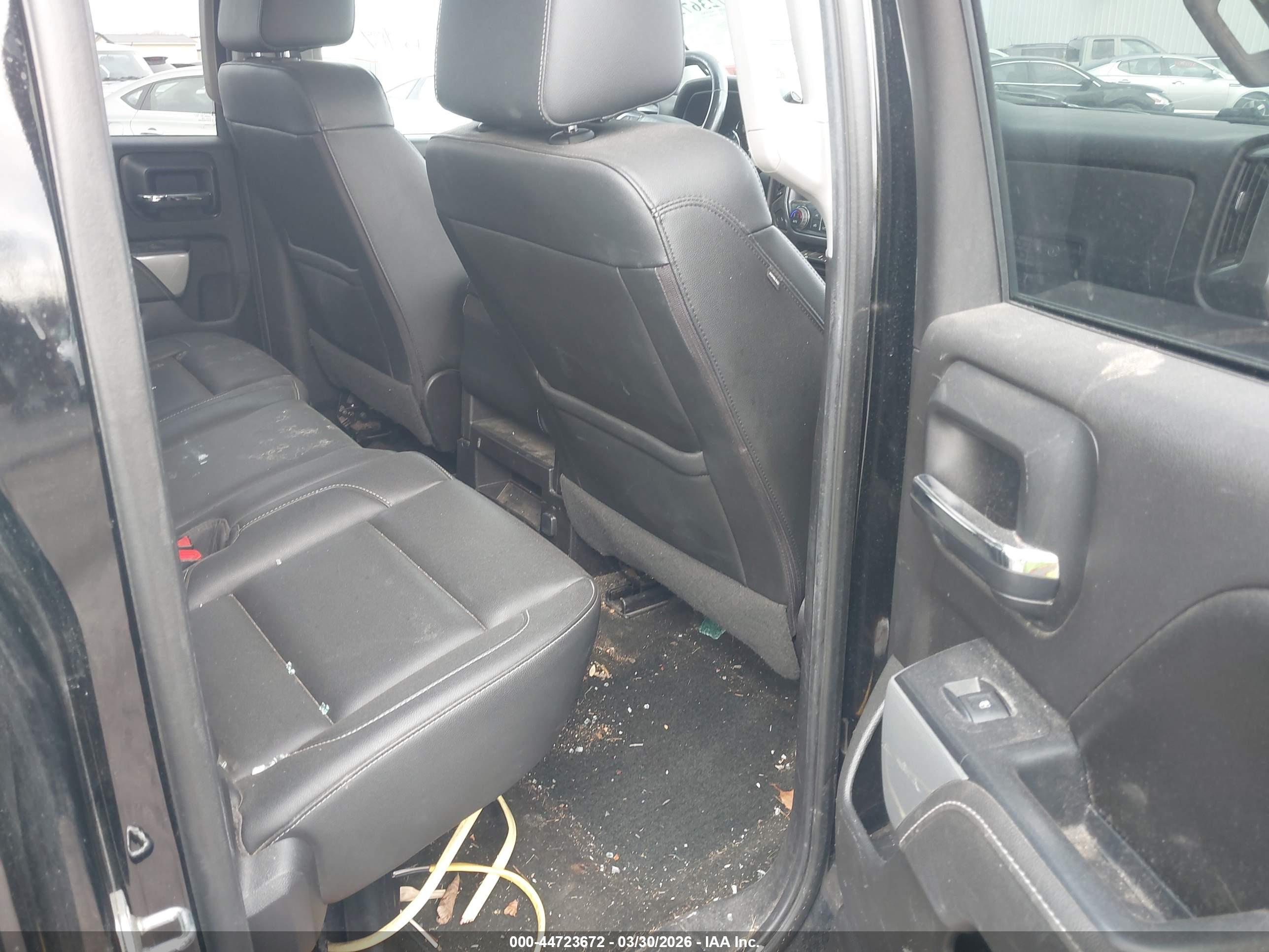 CHEVROLET SILVERADO image 8