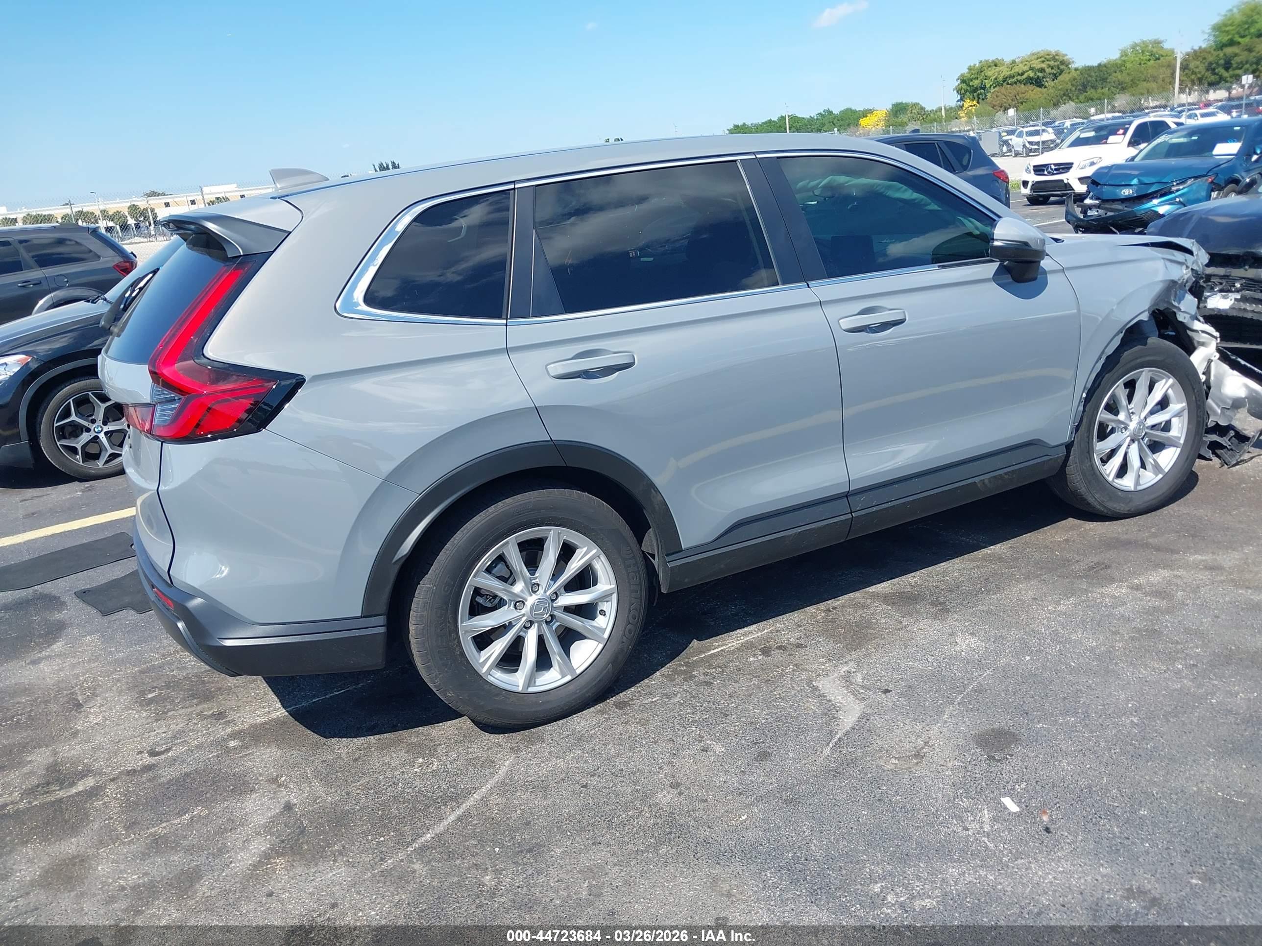 HONDA CR-V image 4