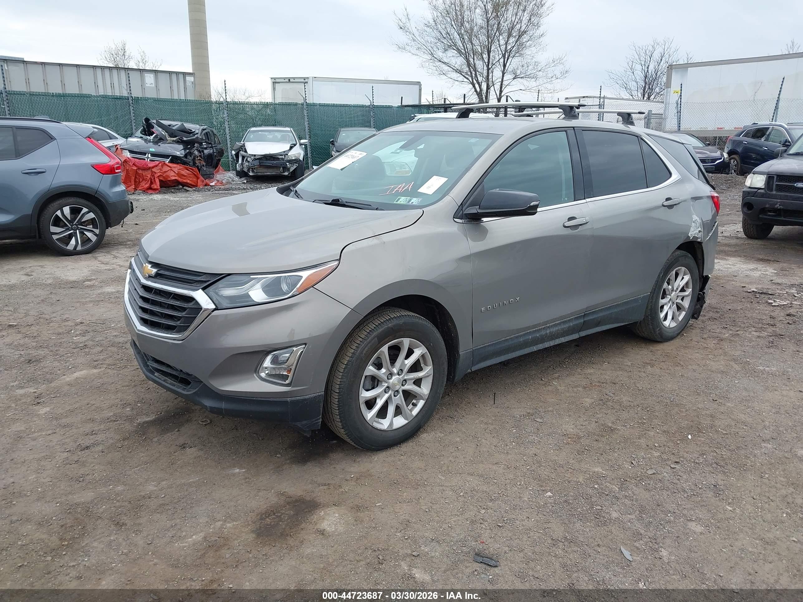 CHEVROLET EQUINOX image 2