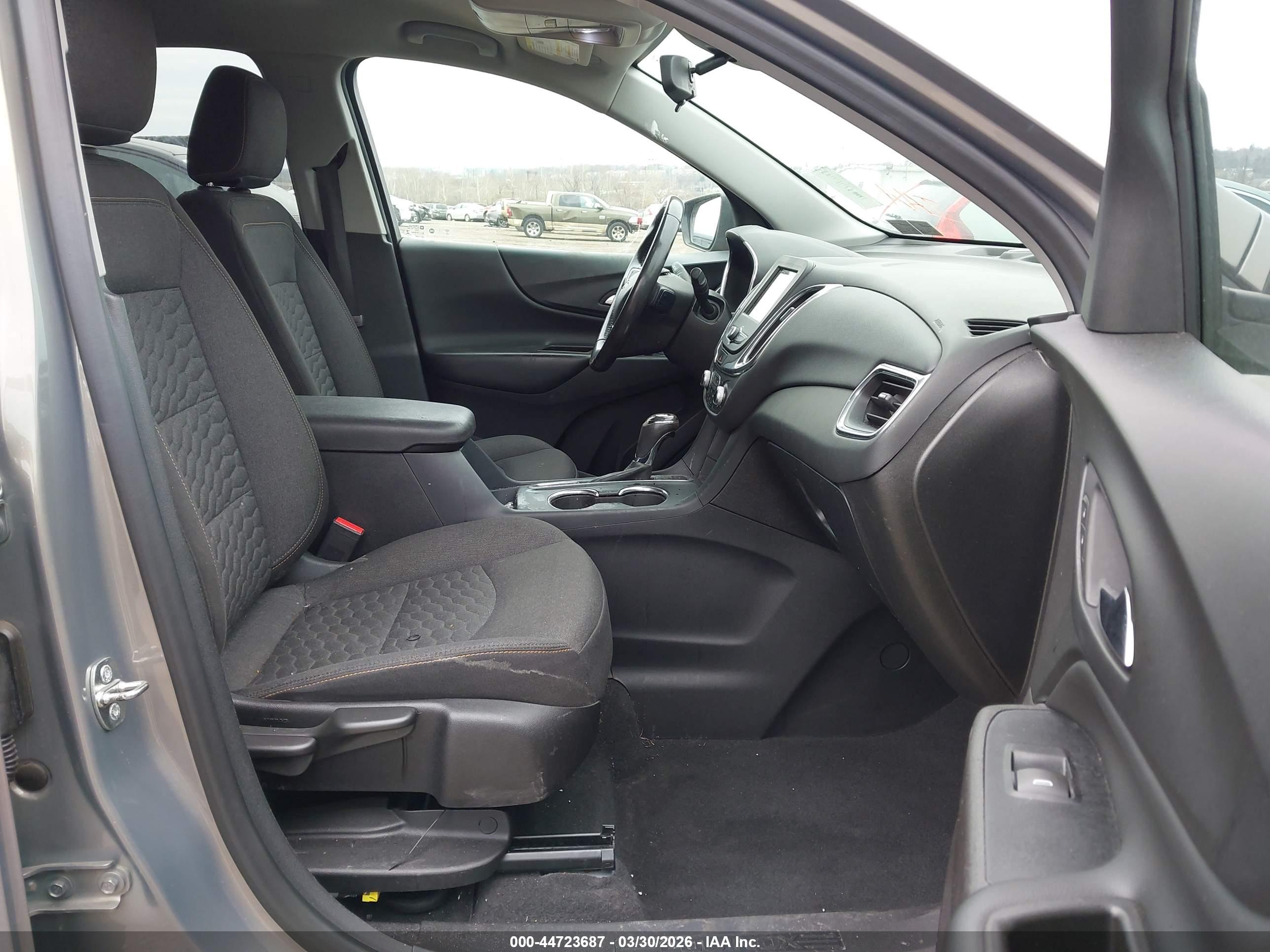 CHEVROLET EQUINOX image 5