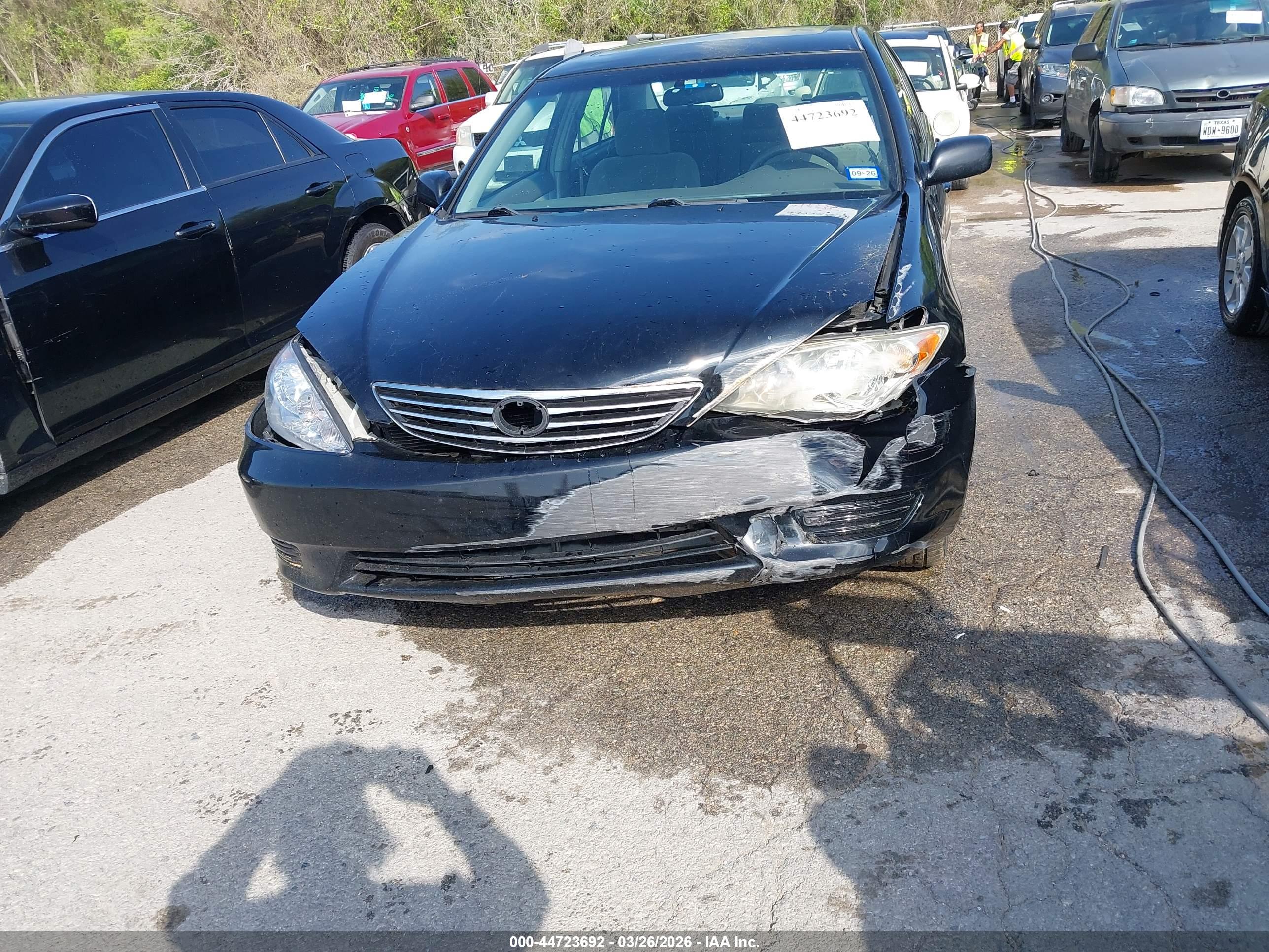 TOYOTA CAMRY image 6