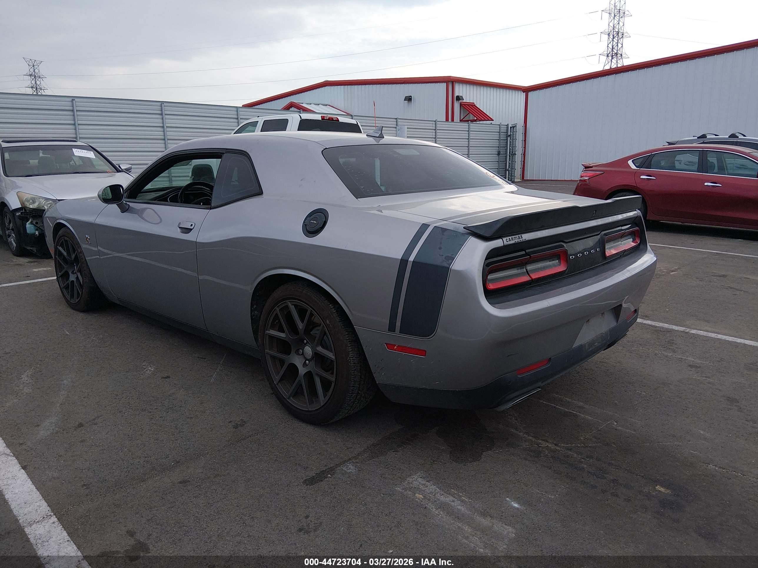 DODGE CHALLENGER image 3