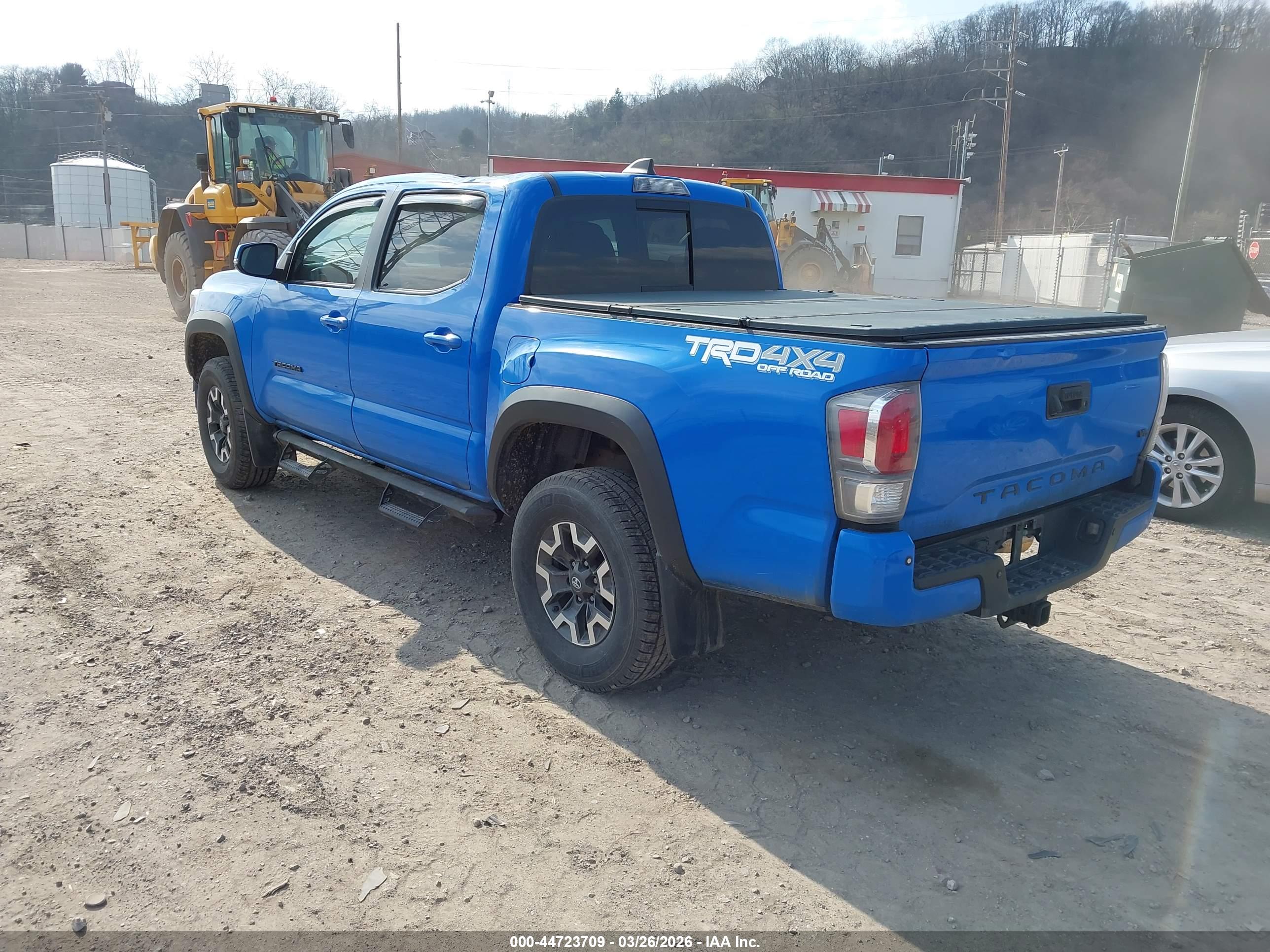 TOYOTA TACOMA image 3
