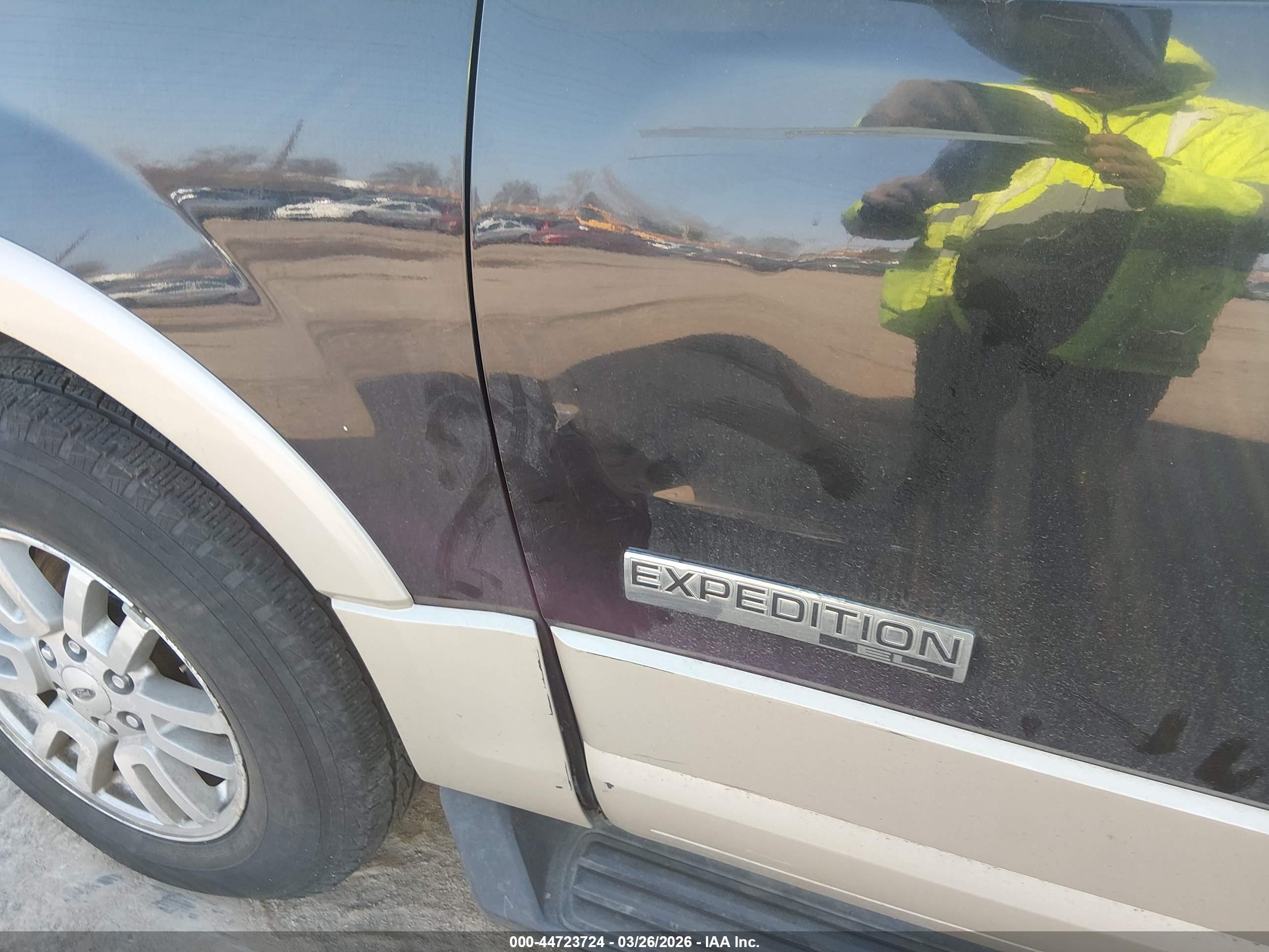 FORD EXPEDITION image 6