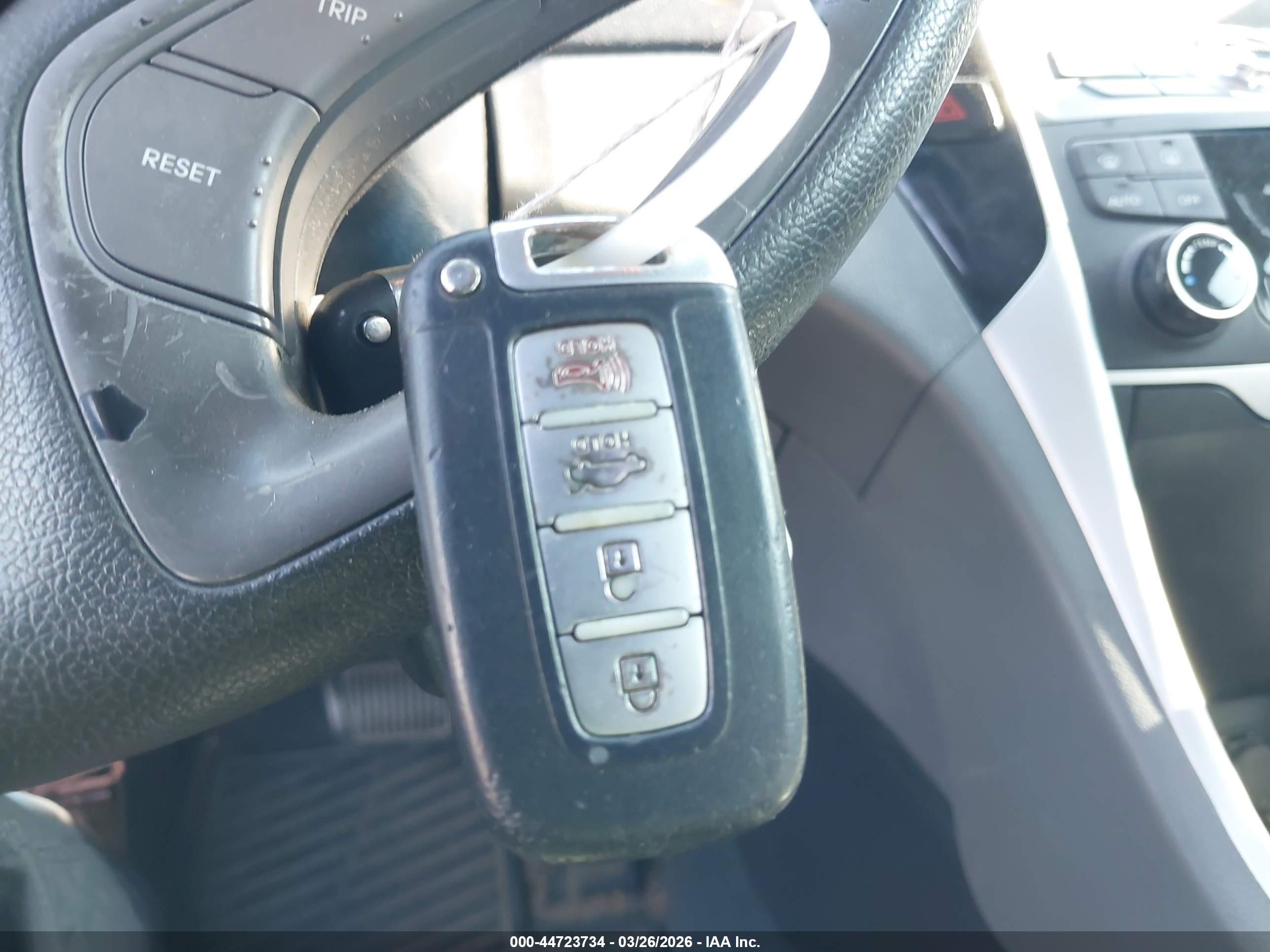 HYUNDAI SONATA image 11