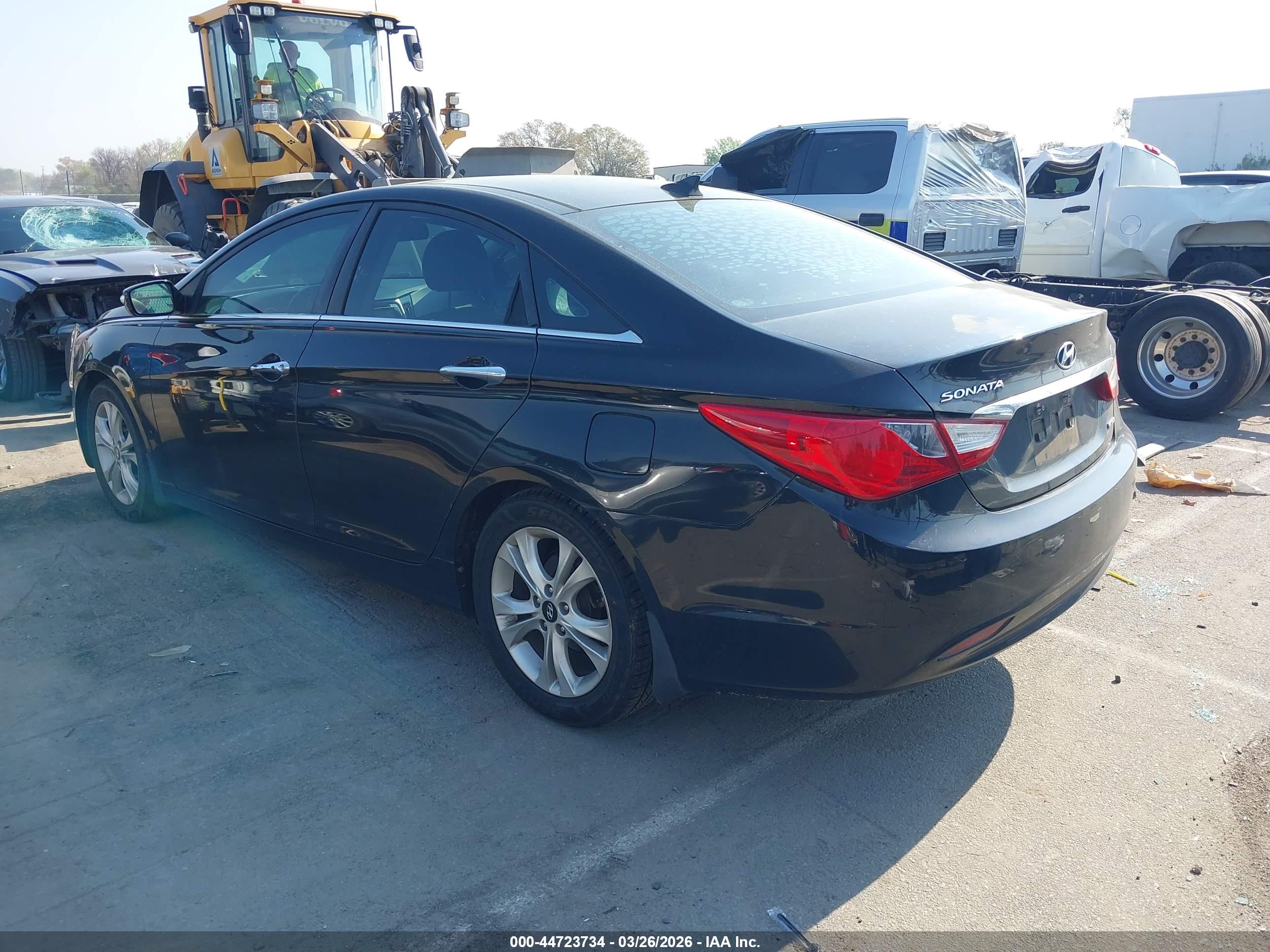 HYUNDAI SONATA image 3