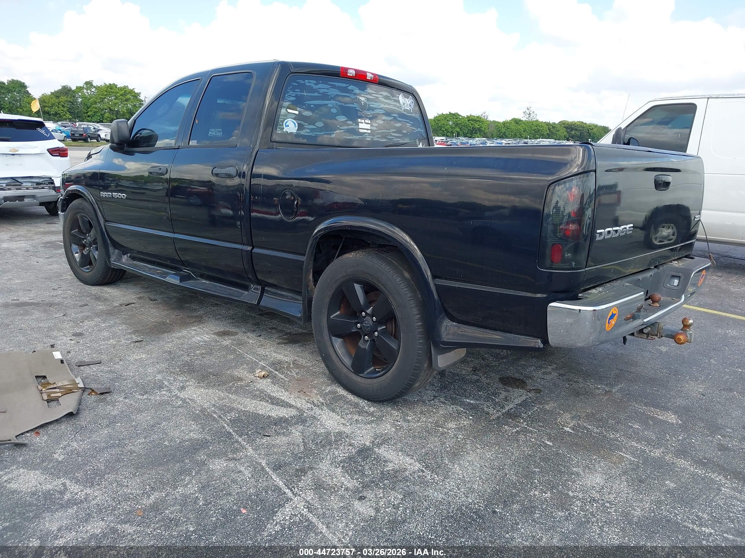 DODGE RAM image 3