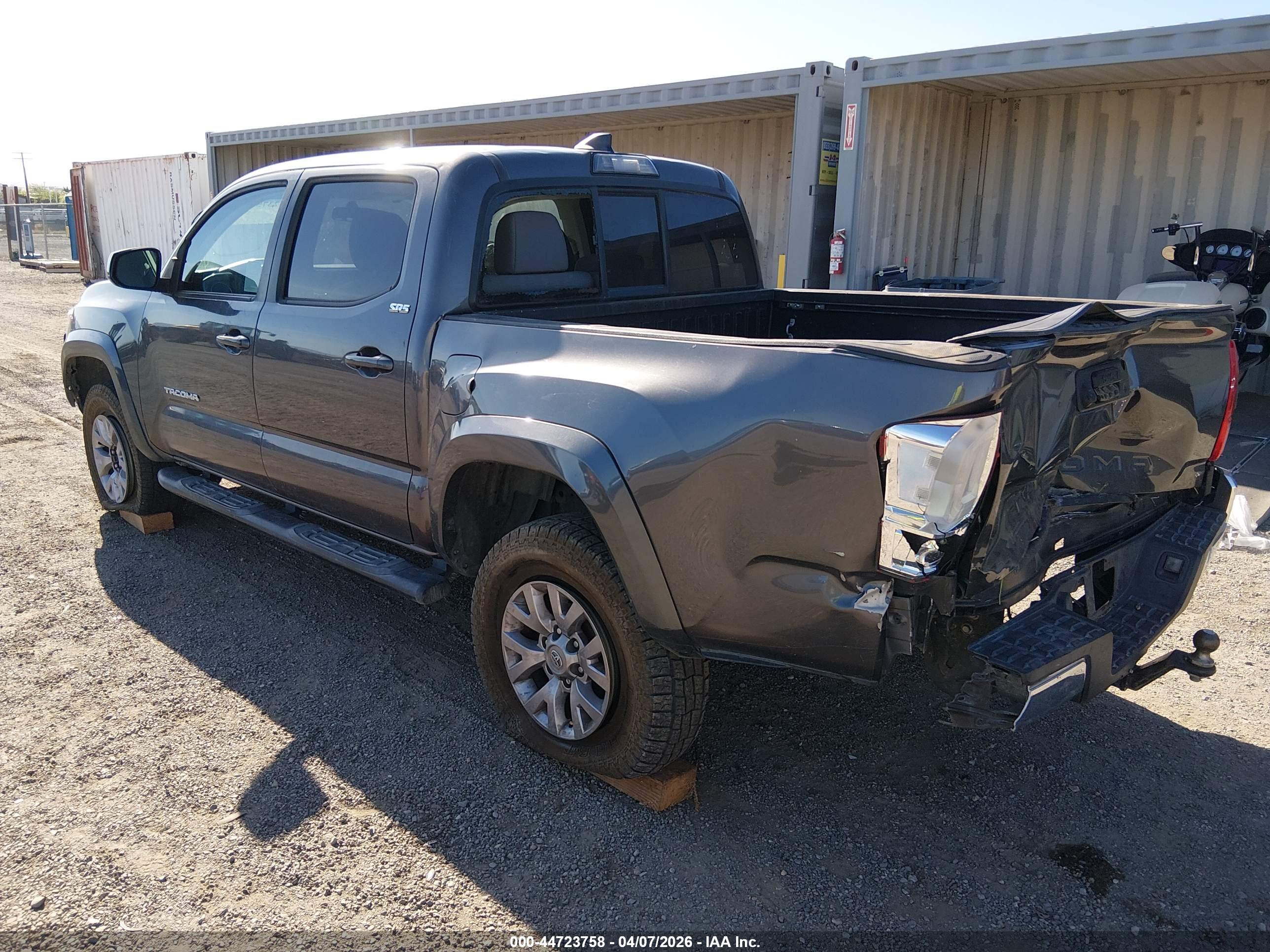 TOYOTA TACOMA image 3