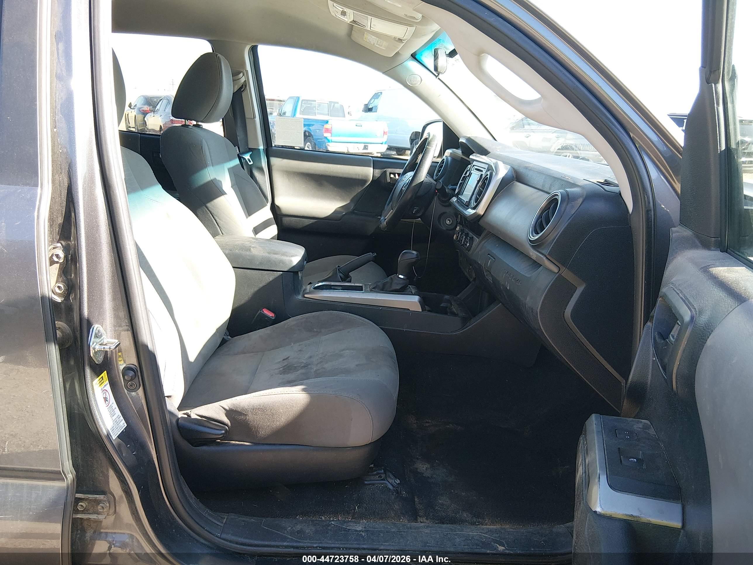 TOYOTA TACOMA image 5